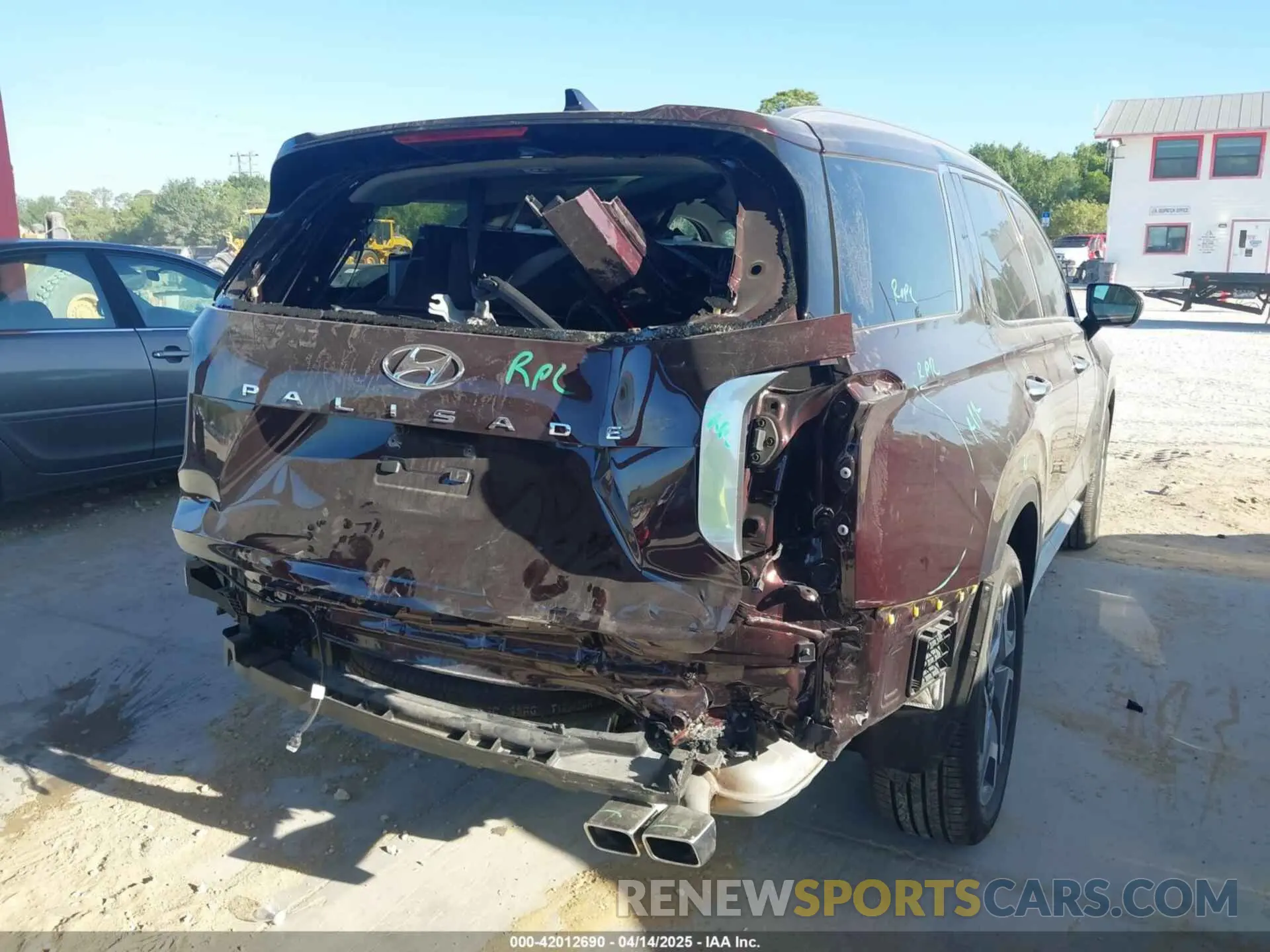 4 Photograph of a damaged car KM8R54GE2RU806263 HYUNDAI PALISADE 2024