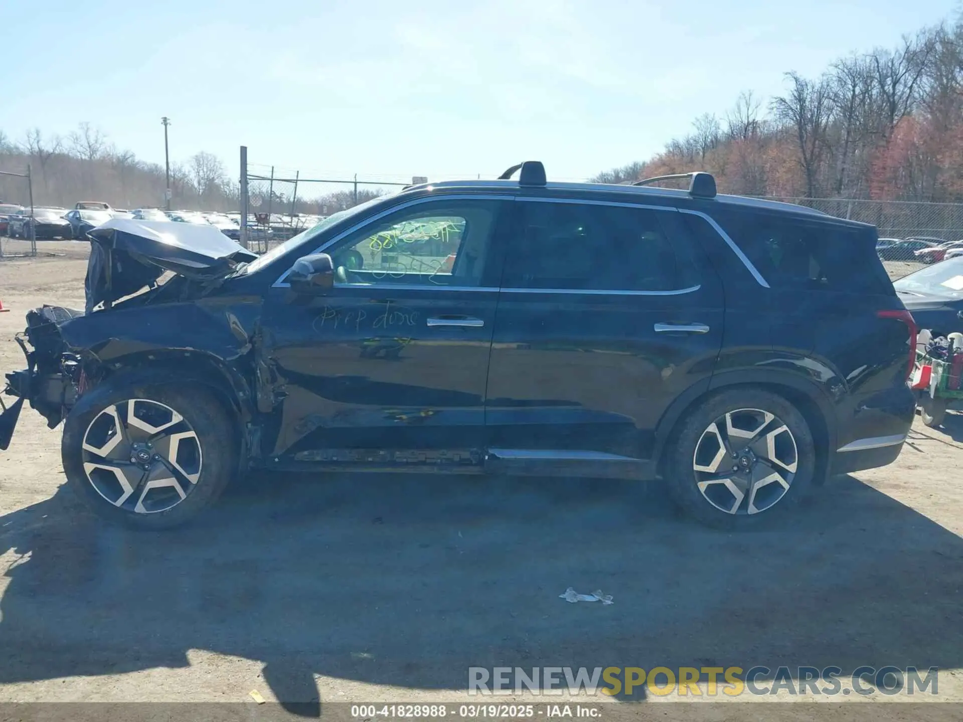 14 Photograph of a damaged car KM8R54GE6RU695555 HYUNDAI PALISADE 2024