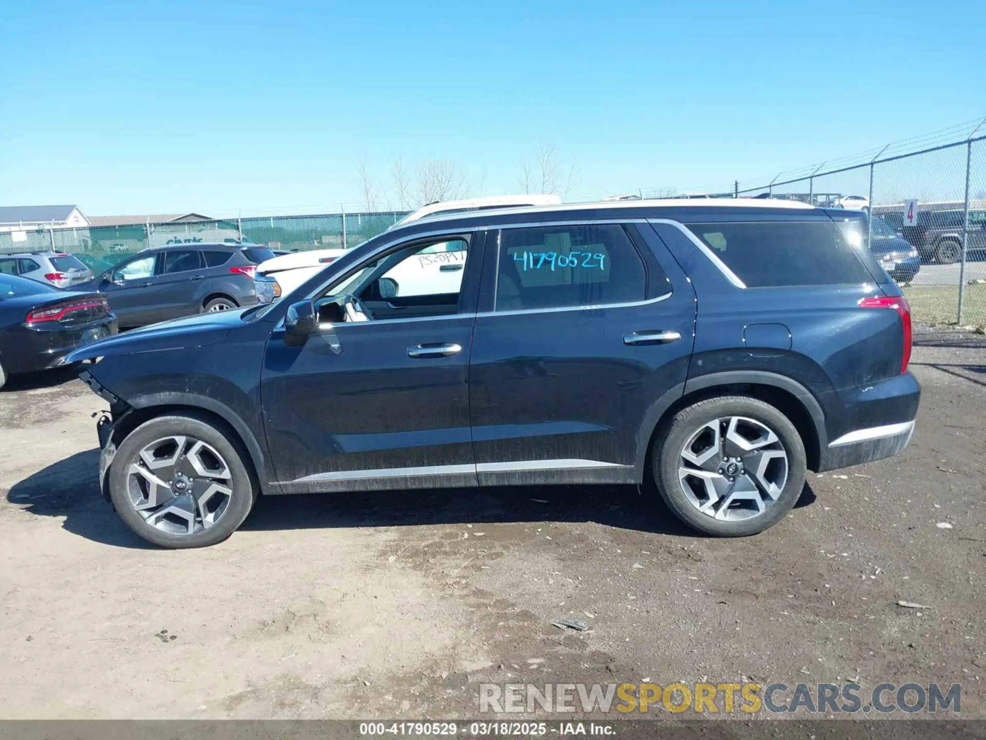 14 Photograph of a damaged car KM8R5DGE1RU725867 HYUNDAI PALISADE 2024