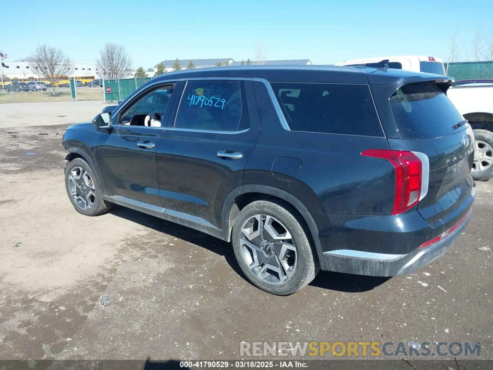 3 Photograph of a damaged car KM8R5DGE1RU725867 HYUNDAI PALISADE 2024