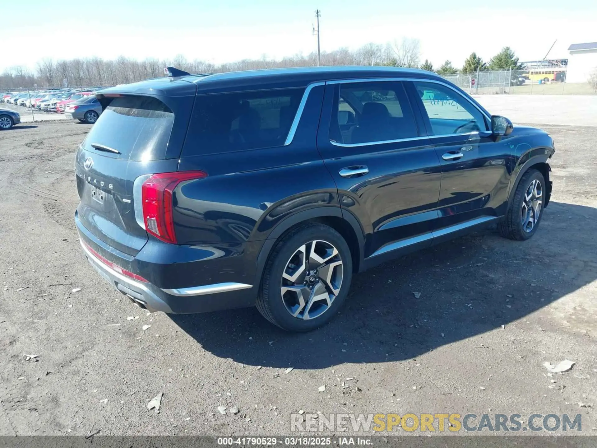 4 Photograph of a damaged car KM8R5DGE1RU725867 HYUNDAI PALISADE 2024