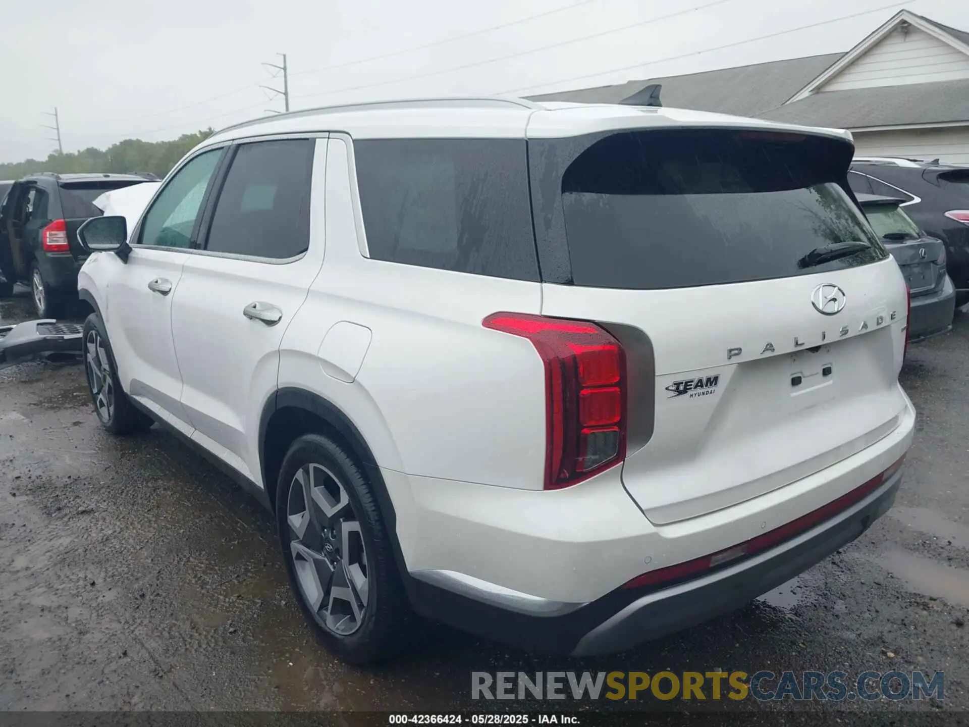 3 Photograph of a damaged car KM8R5DGE3RU740547 HYUNDAI PALISADE 2024