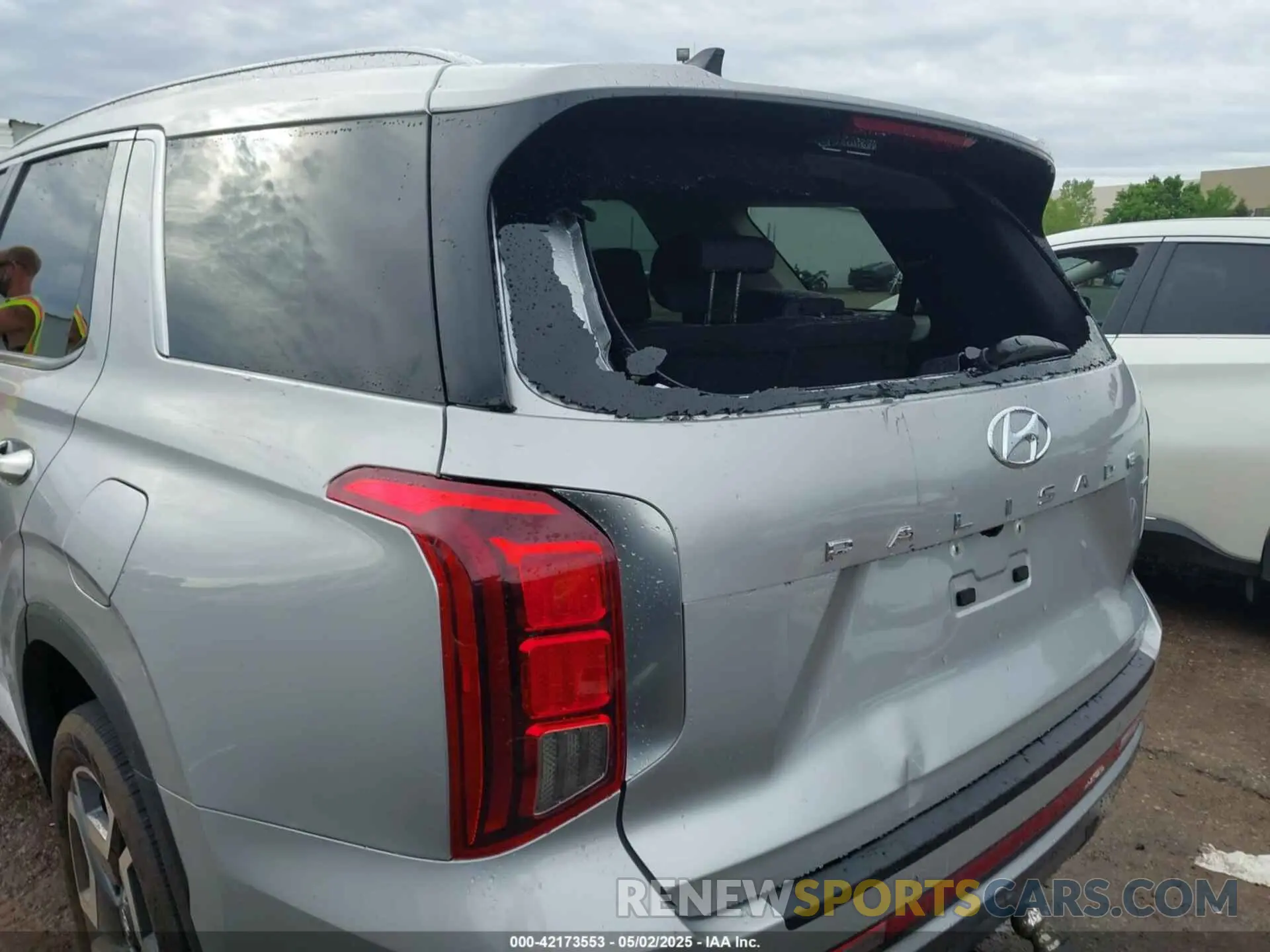 6 Photograph of a damaged car KM8R5DGE4RU650923 HYUNDAI PALISADE 2024