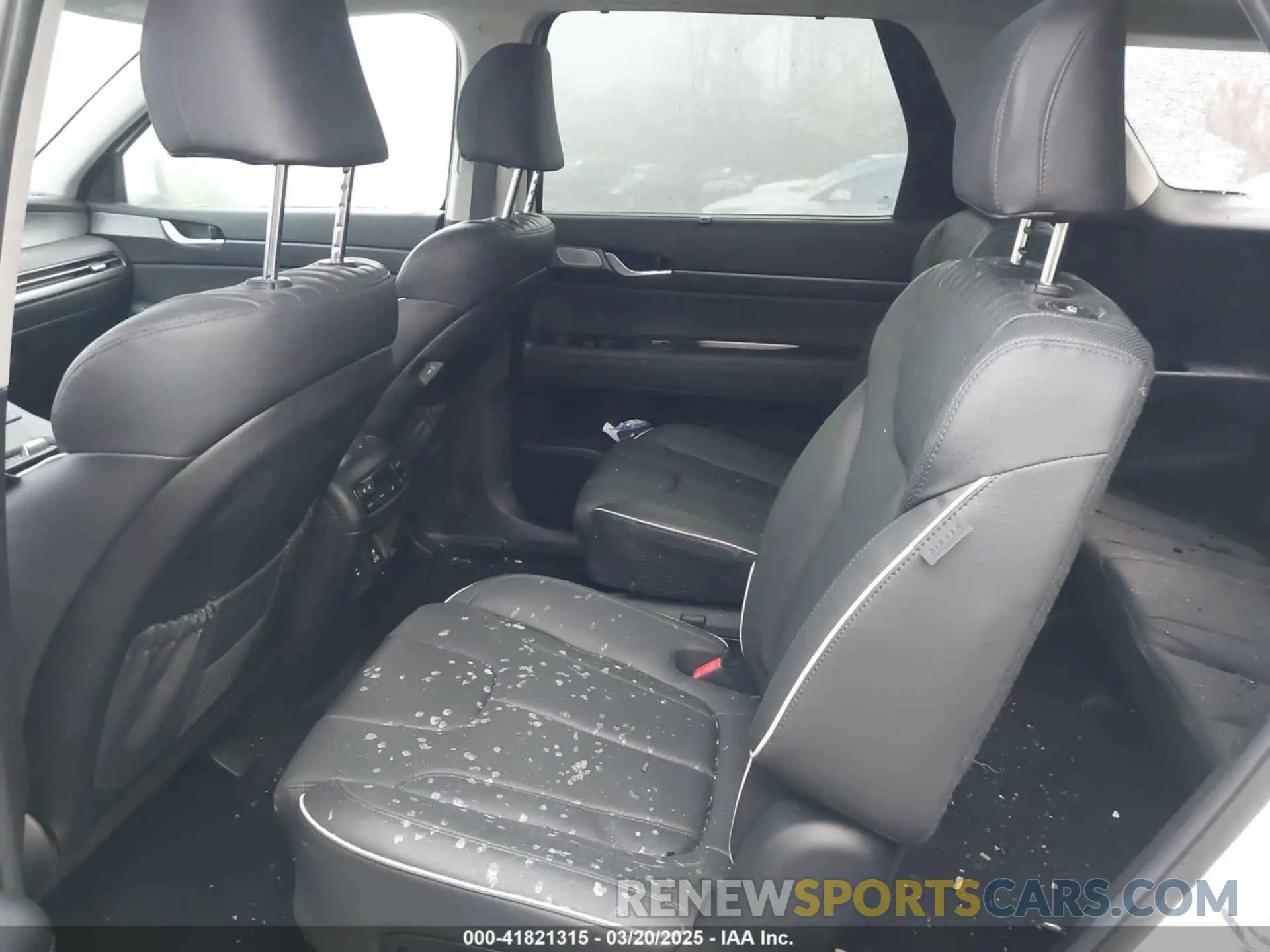 8 Photograph of a damaged car KM8R5DGE4RU718167 HYUNDAI PALISADE 2024