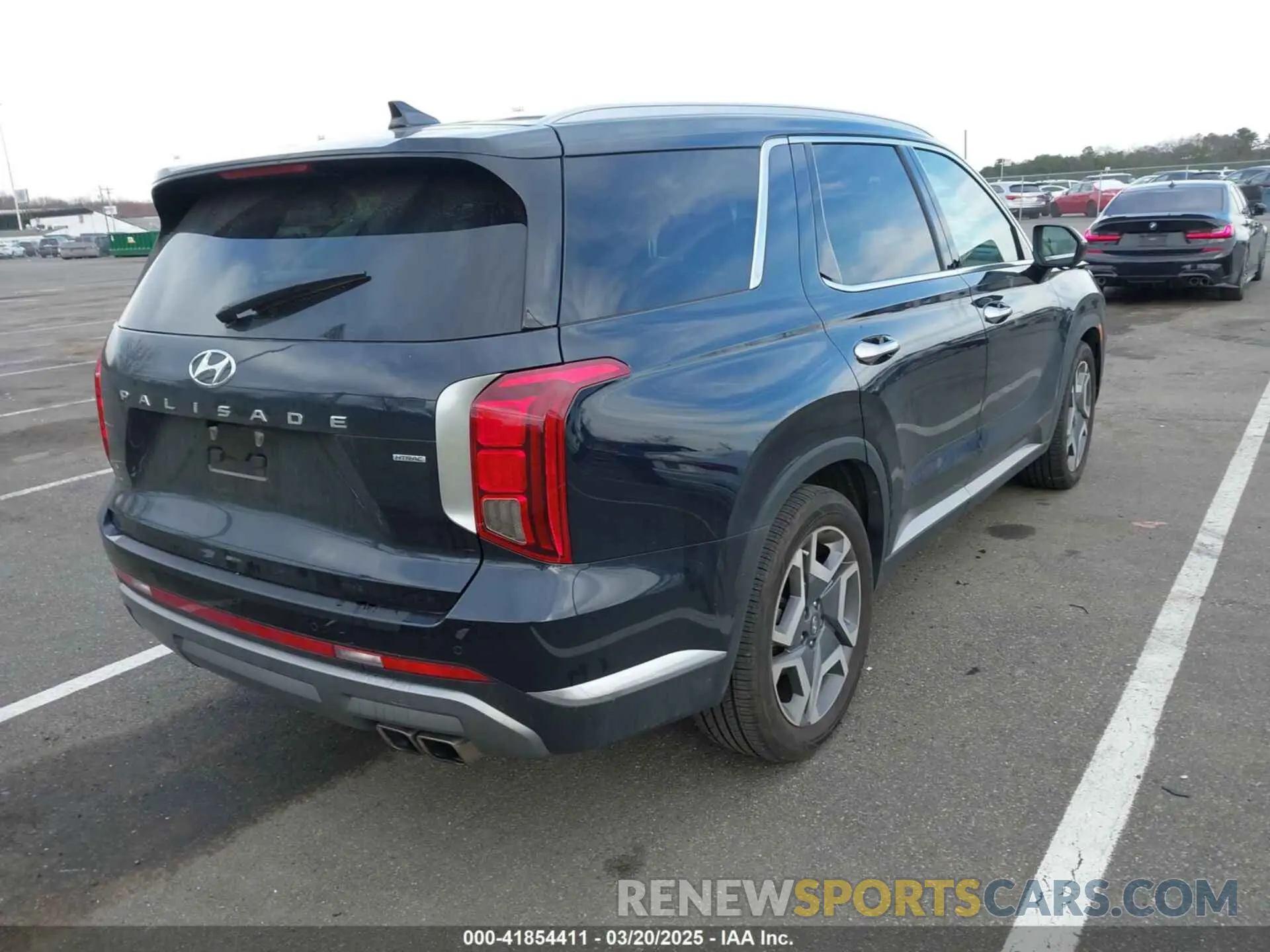 4 Photograph of a damaged car KM8R5DGE8RU704918 HYUNDAI PALISADE 2024