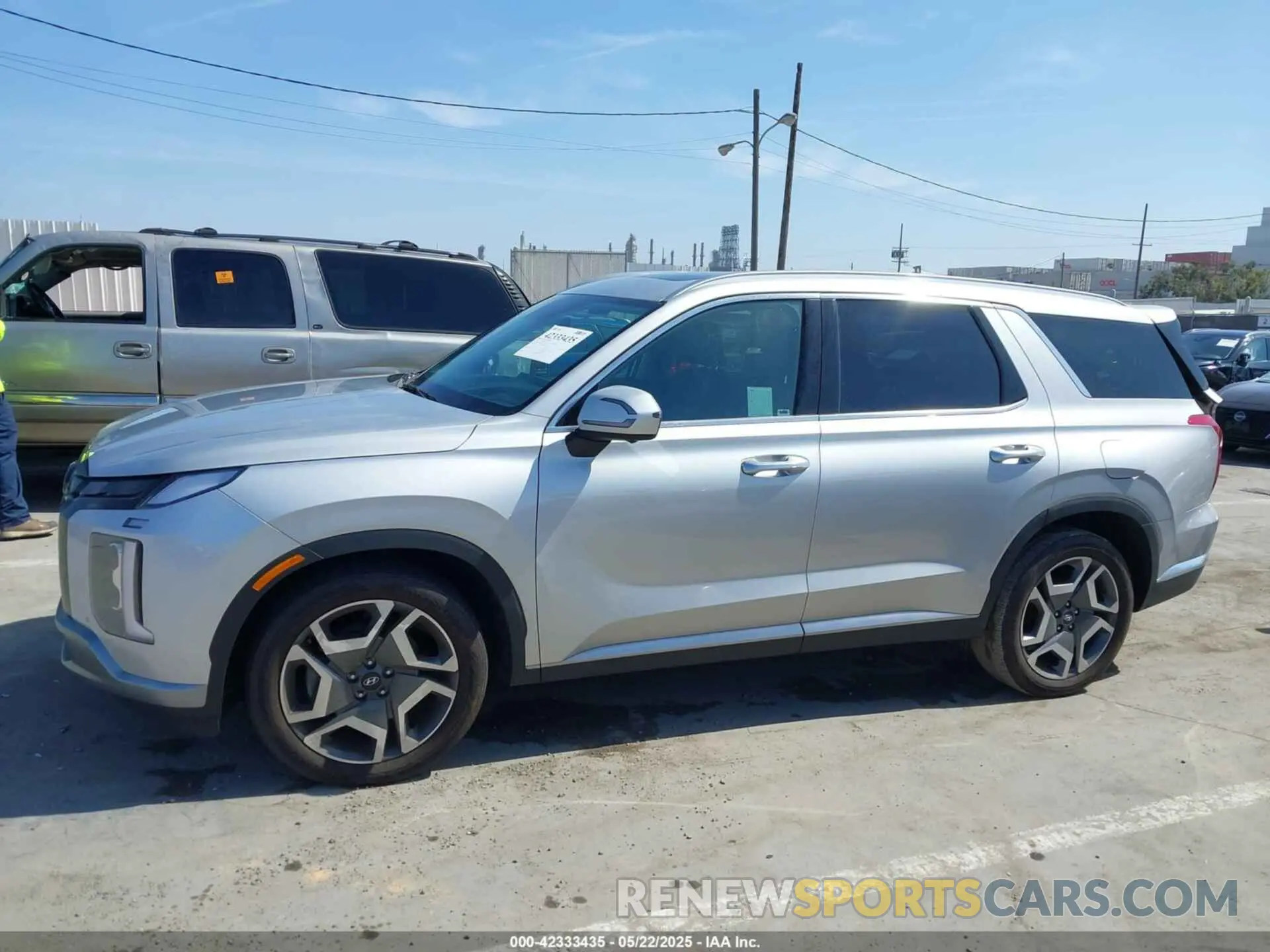 14 Photograph of a damaged car KM8R5DGE9RU698448 HYUNDAI PALISADE 2024