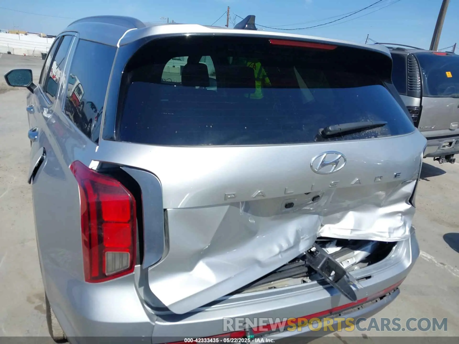 6 Photograph of a damaged car KM8R5DGE9RU698448 HYUNDAI PALISADE 2024