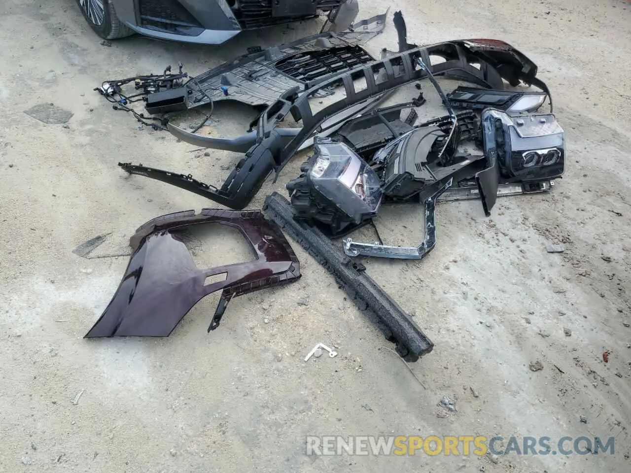 13 Photograph of a damaged car KM8R5DGEXRU720618 HYUNDAI PALISADE 2024