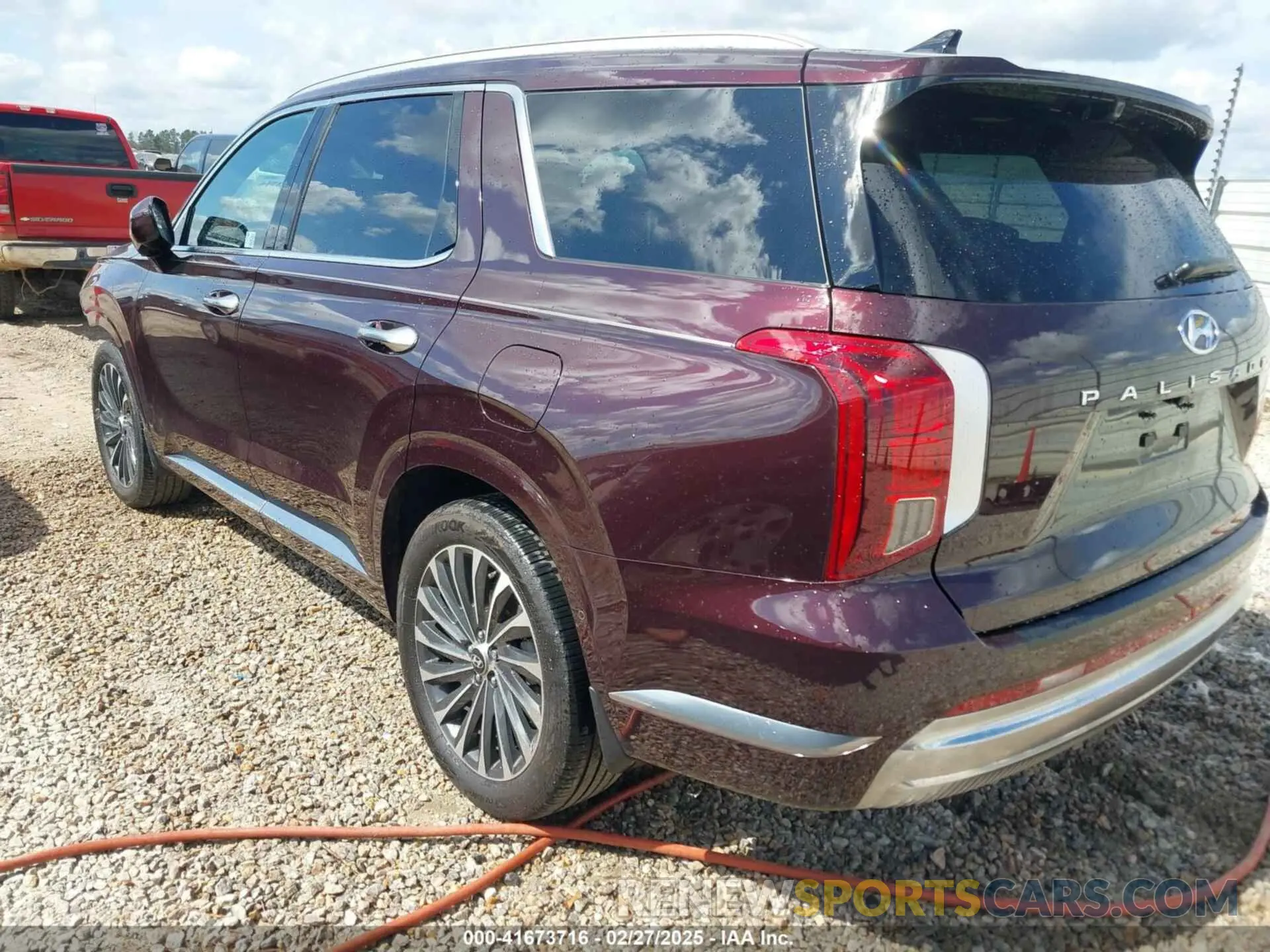 3 Photograph of a damaged car KM8R74GE7RU672196 HYUNDAI PALISADE 2024