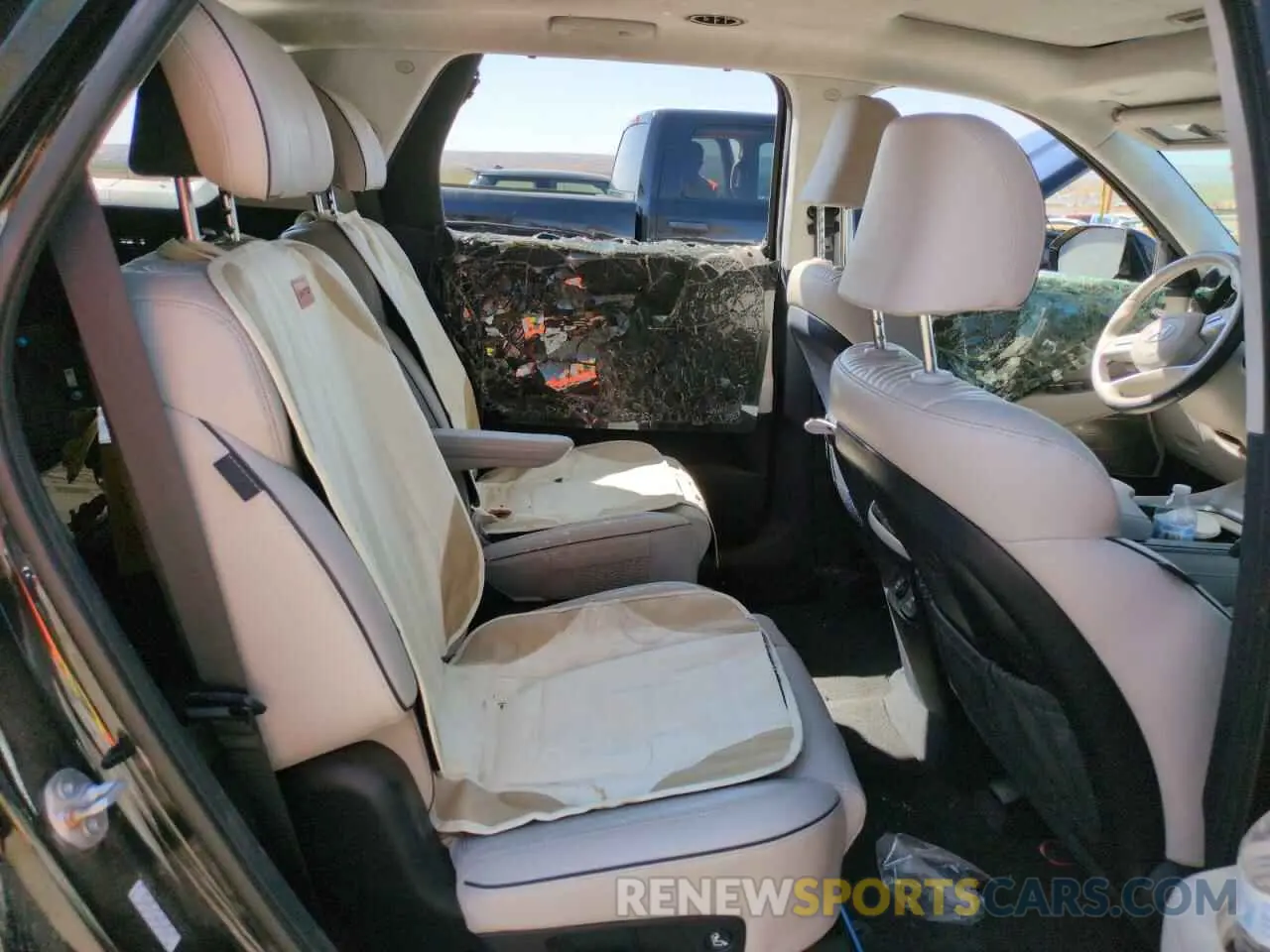 11 Photograph of a damaged car KM8R7DGE0RU687557 HYUNDAI PALISADE 2024