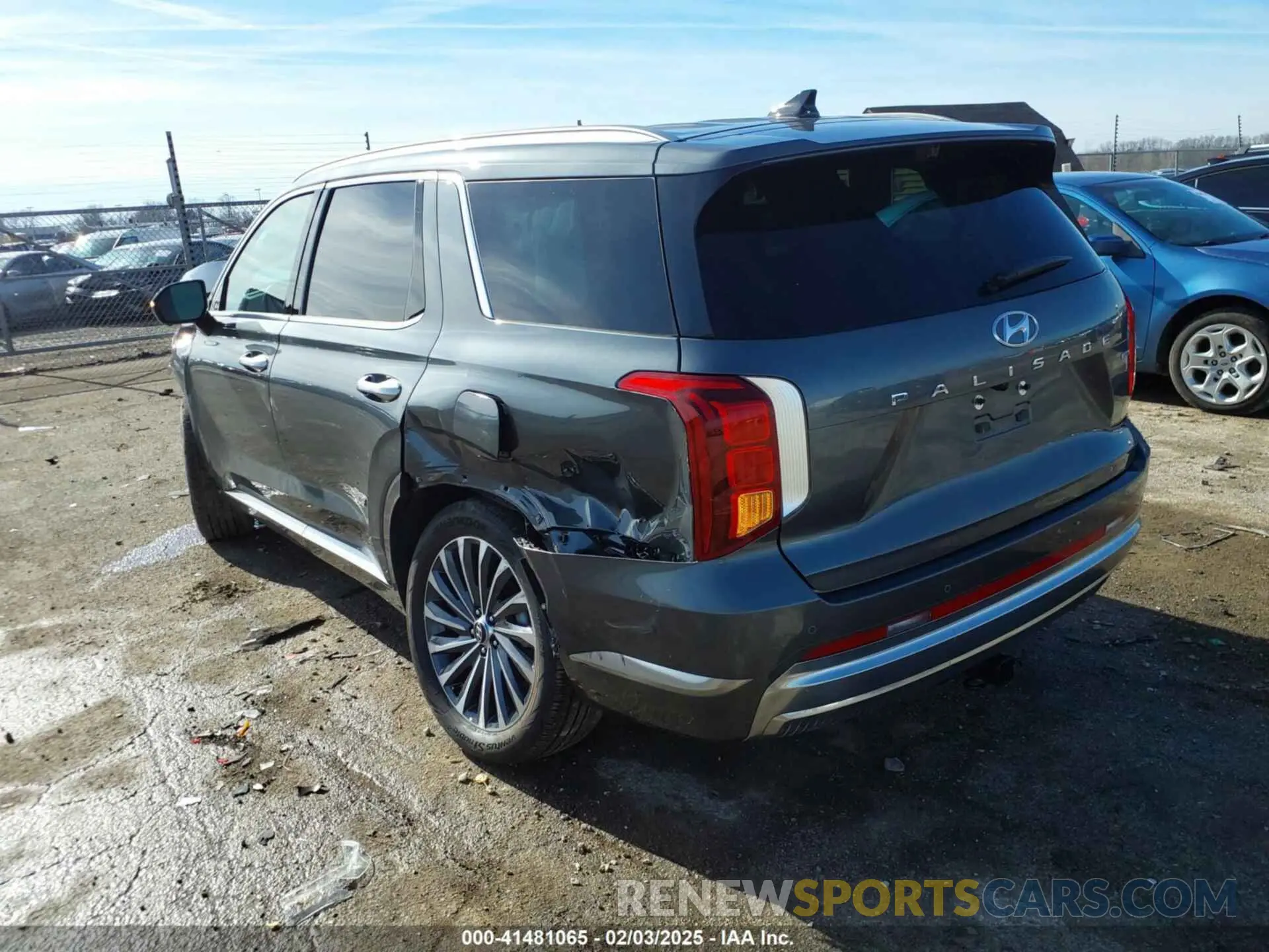 3 Photograph of a damaged car KM8R7DGE0RU743111 HYUNDAI PALISADE 2024