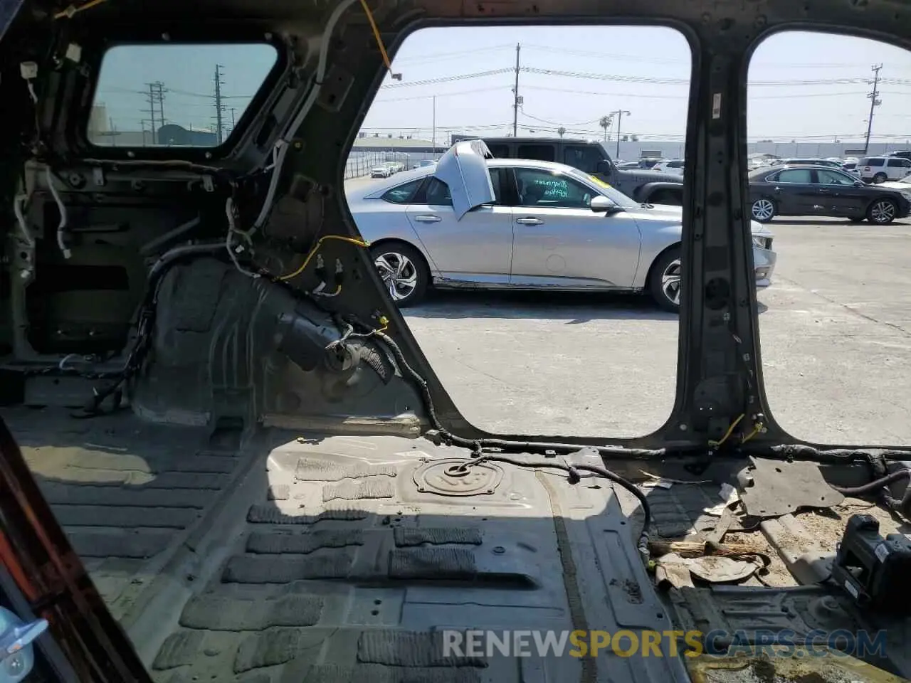 11 Photograph of a damaged car KM8R7DGE0RU763438 HYUNDAI PALISADE 2024