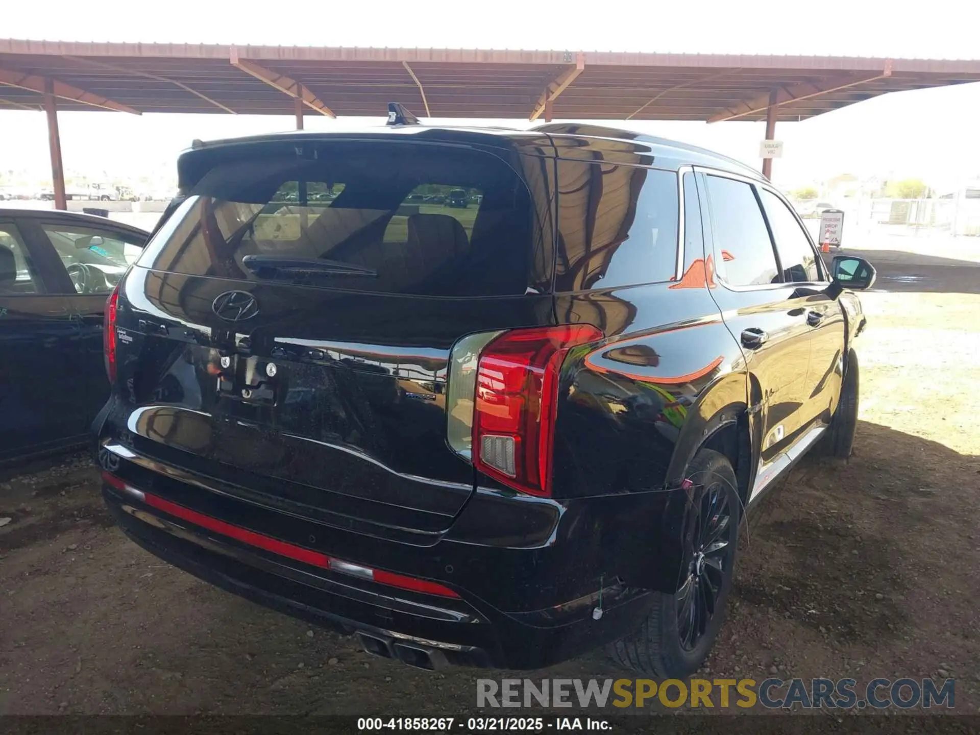 4 Photograph of a damaged car KM8R7DGE1RU737737 HYUNDAI PALISADE 2024