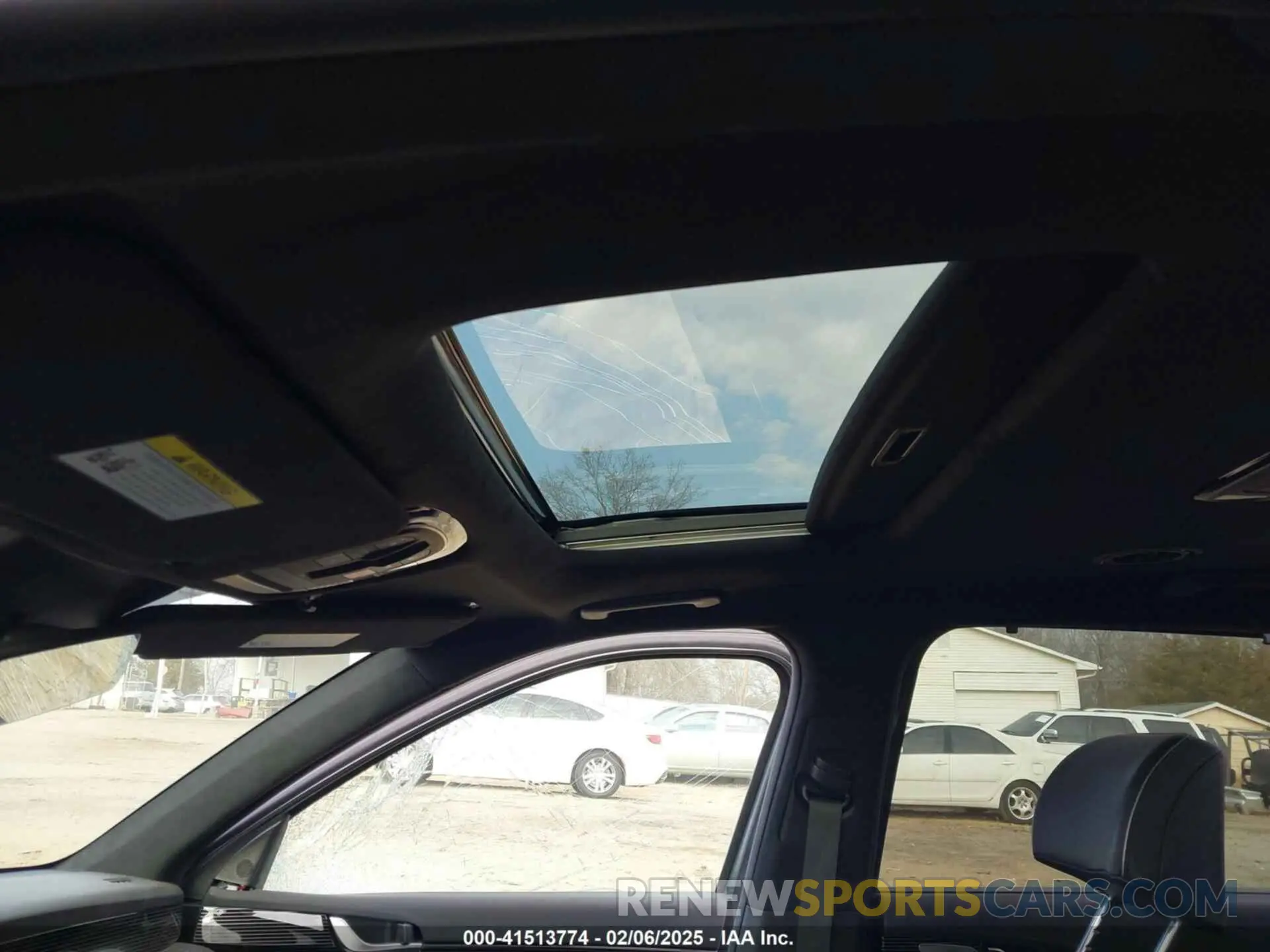 11 Photograph of a damaged car KM8R7DGE2RU691058 HYUNDAI PALISADE 2024