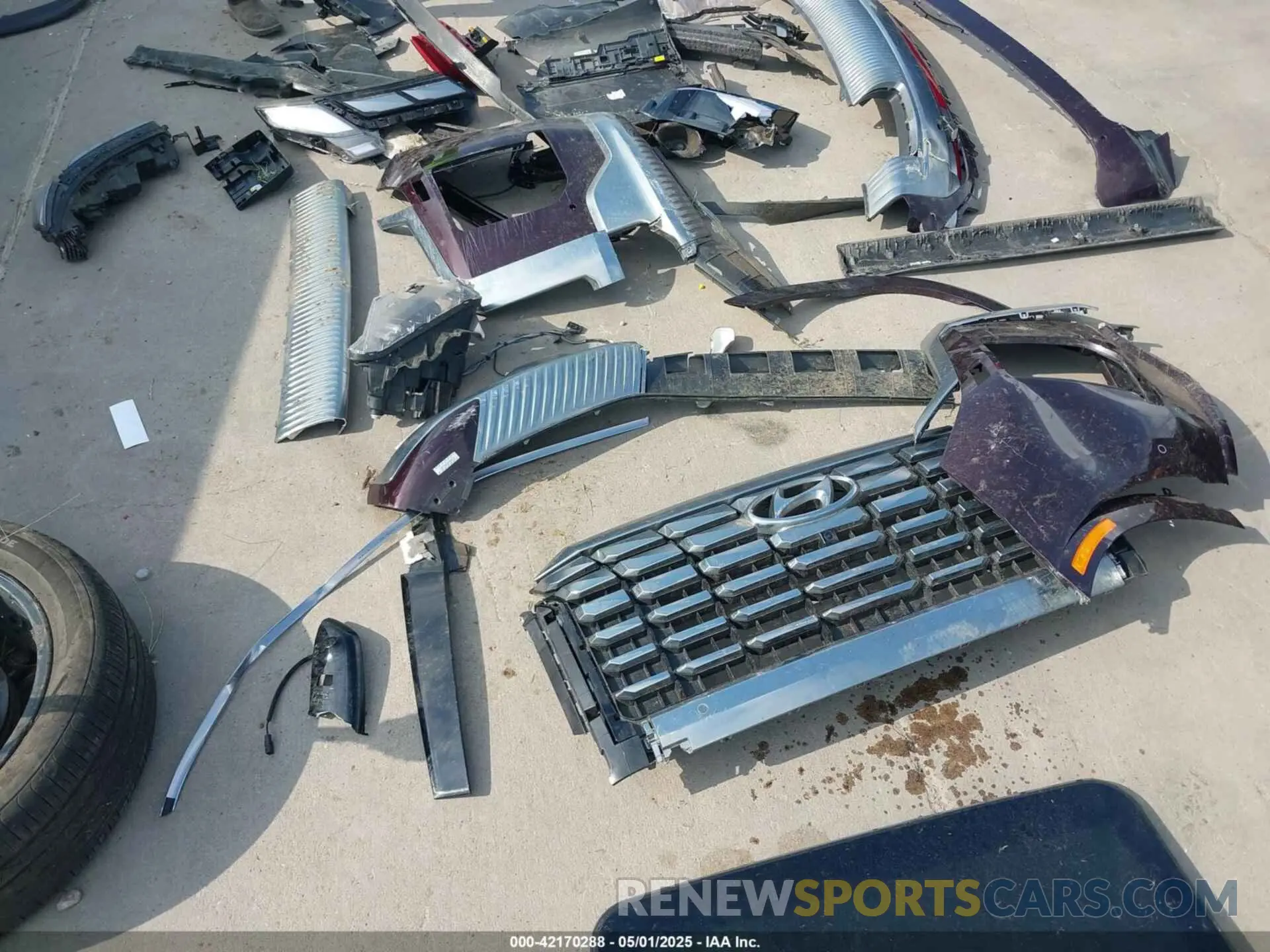 12 Photograph of a damaged car KM8R7DGE2RU698348 HYUNDAI PALISADE 2024