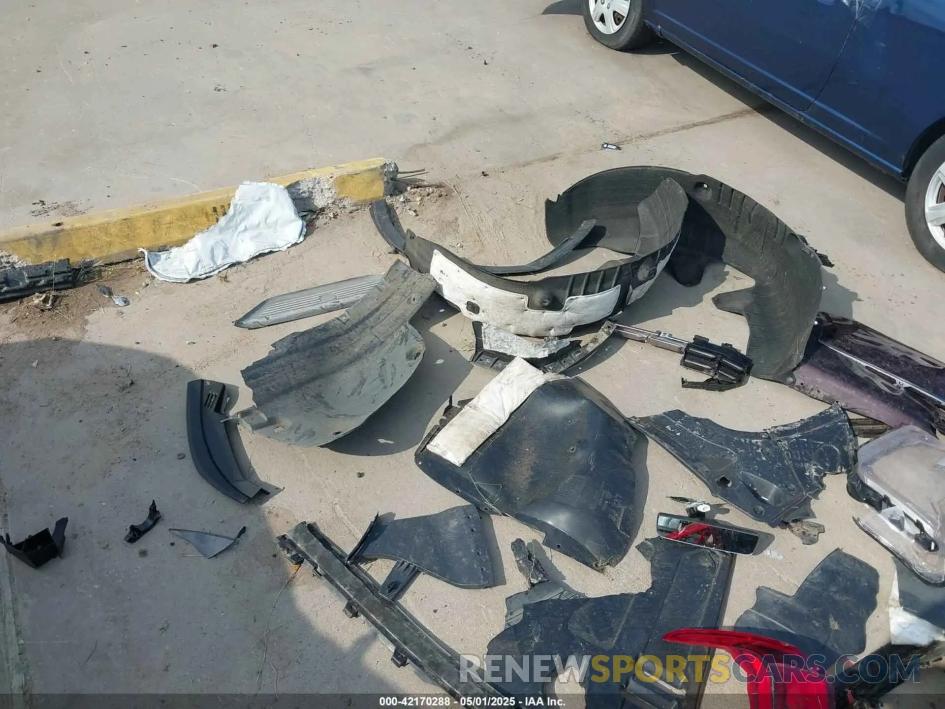 14 Photograph of a damaged car KM8R7DGE2RU698348 HYUNDAI PALISADE 2024
