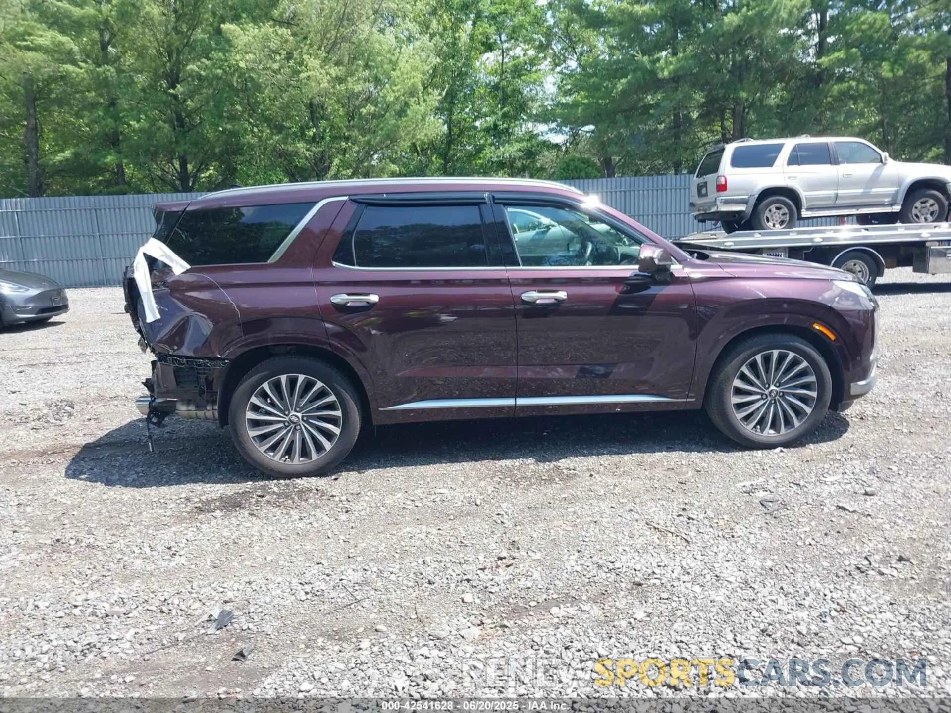 13 Photograph of a damaged car KM8R7DGE2RU708604 HYUNDAI PALISADE 2024