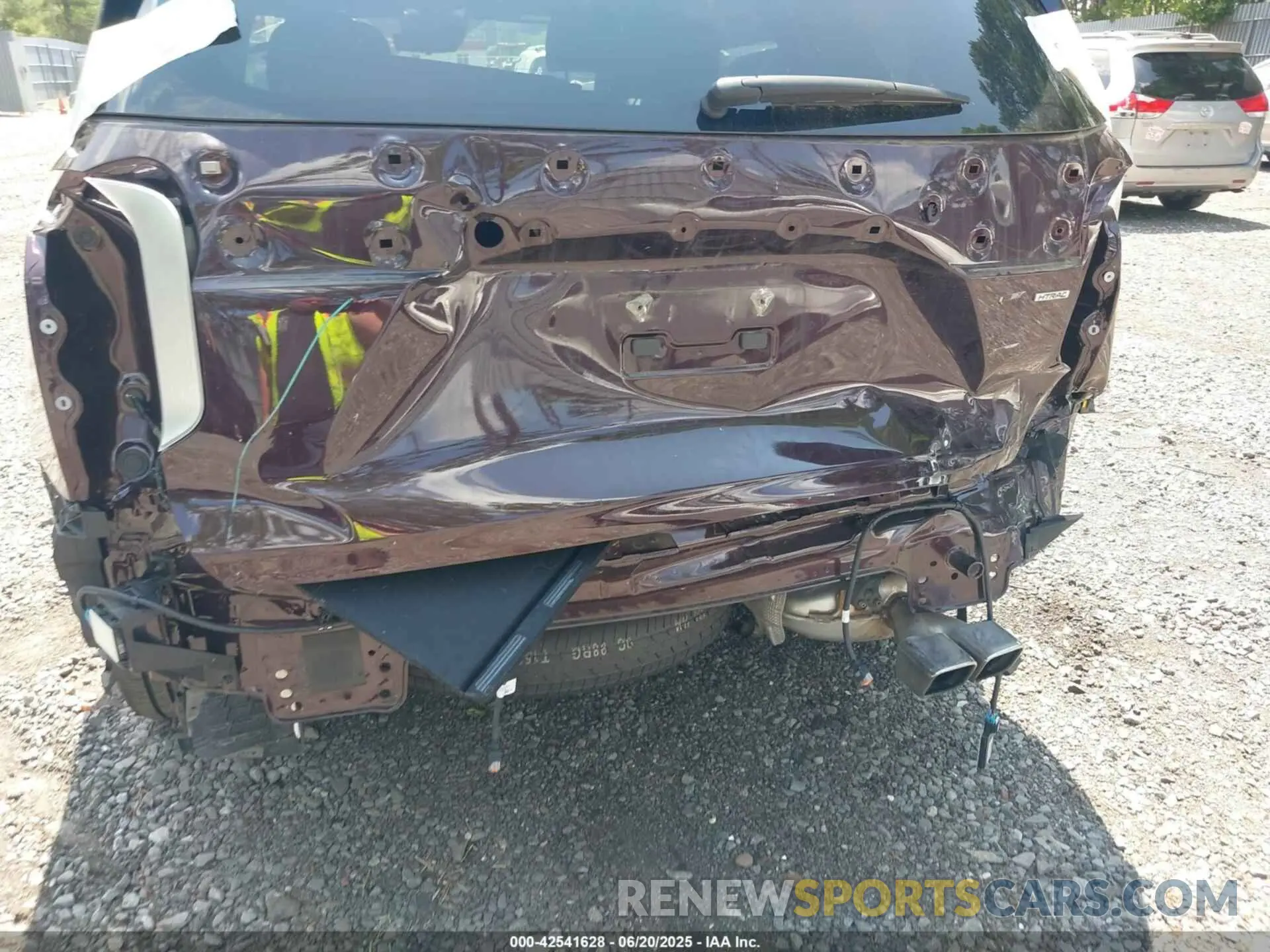 6 Photograph of a damaged car KM8R7DGE2RU708604 HYUNDAI PALISADE 2024