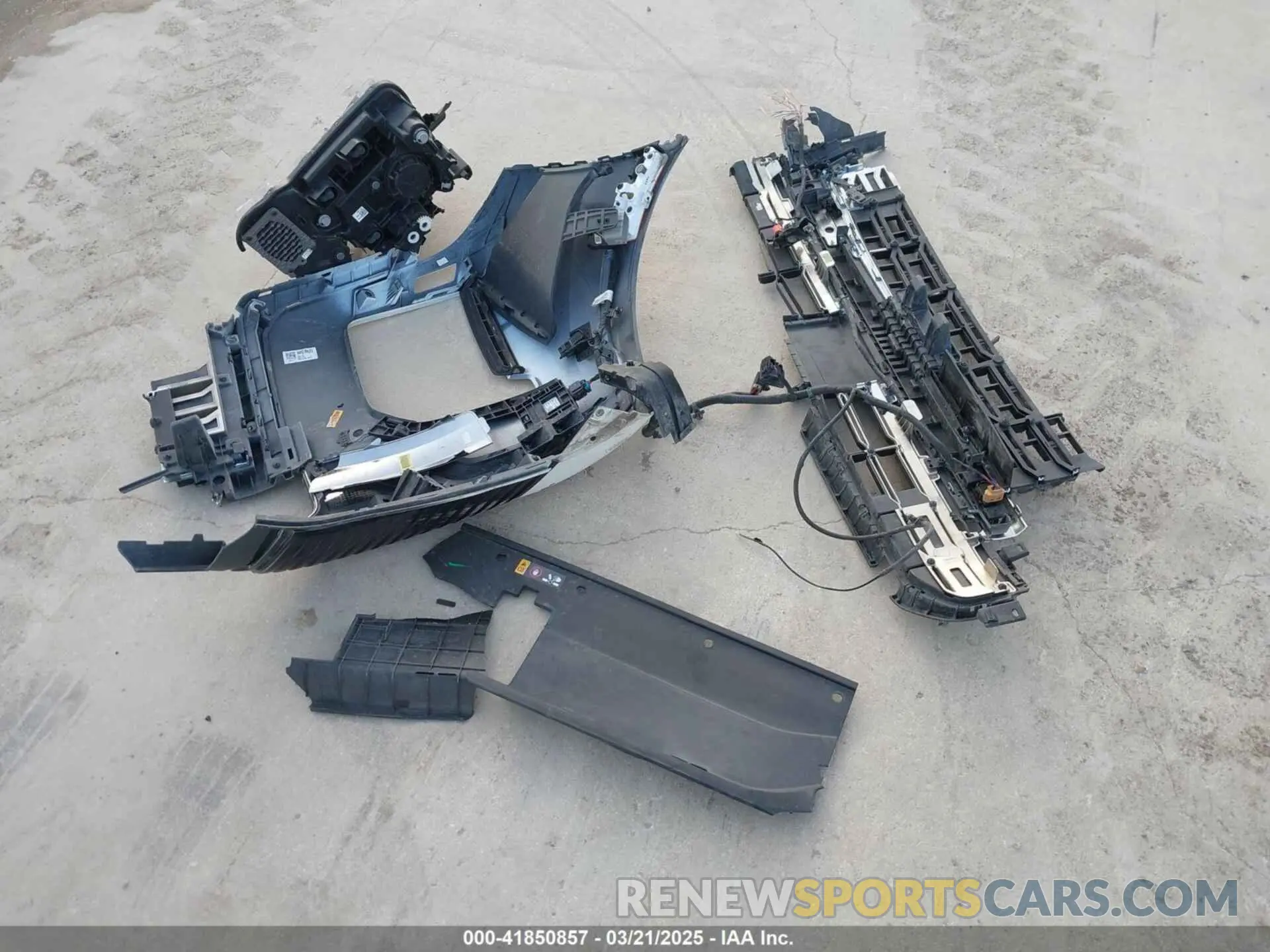 12 Photograph of a damaged car KM8R7DGE2RU763909 HYUNDAI PALISADE 2024