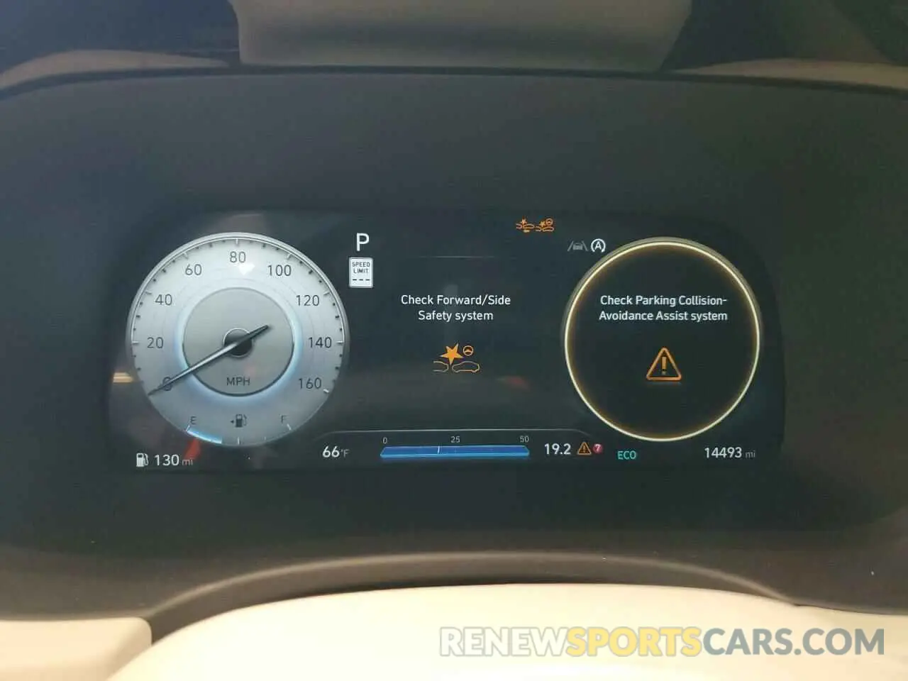 9 Photograph of a damaged car KM8R7DGE5RU673329 HYUNDAI PALISADE 2024