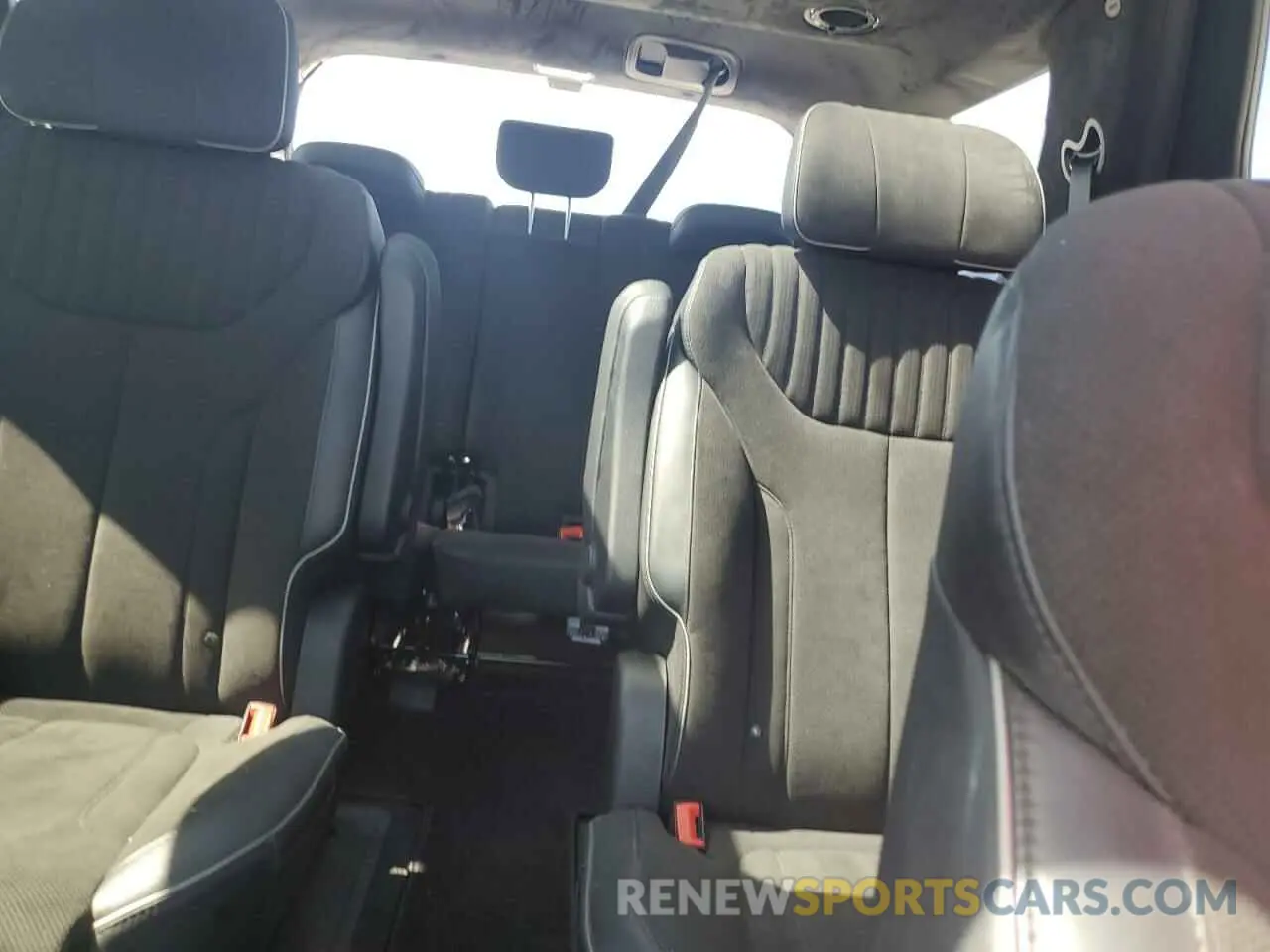 10 Photograph of a damaged car KM8R7DGE6RU690916 HYUNDAI PALISADE 2024