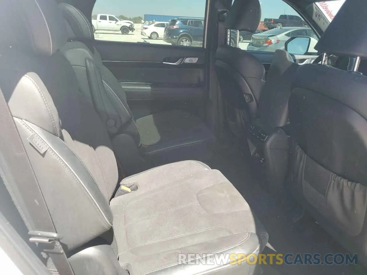 11 Photograph of a damaged car KM8R7DGE6RU690916 HYUNDAI PALISADE 2024