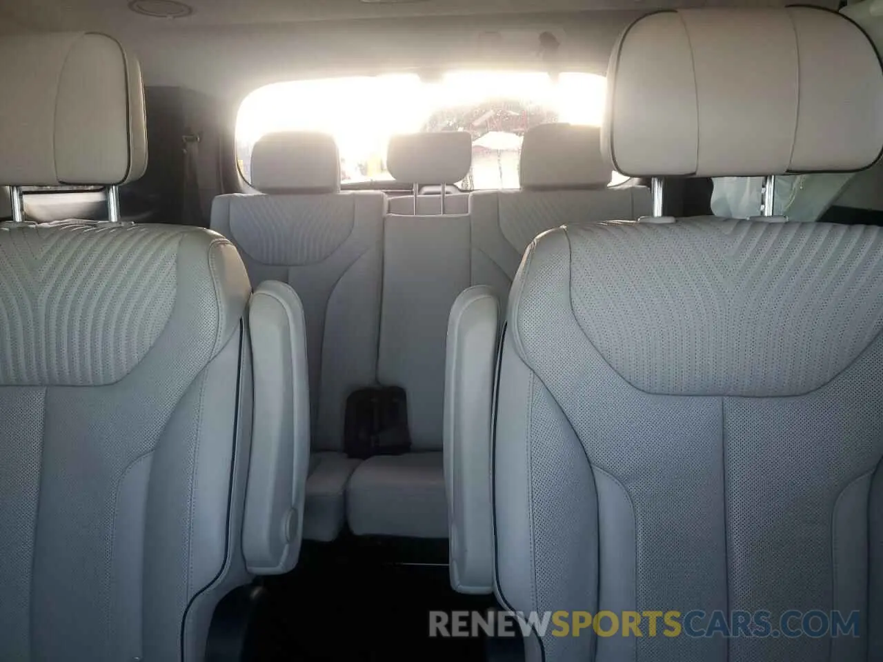 10 Photograph of a damaged car KM8R7DGE6RU715328 HYUNDAI PALISADE 2024