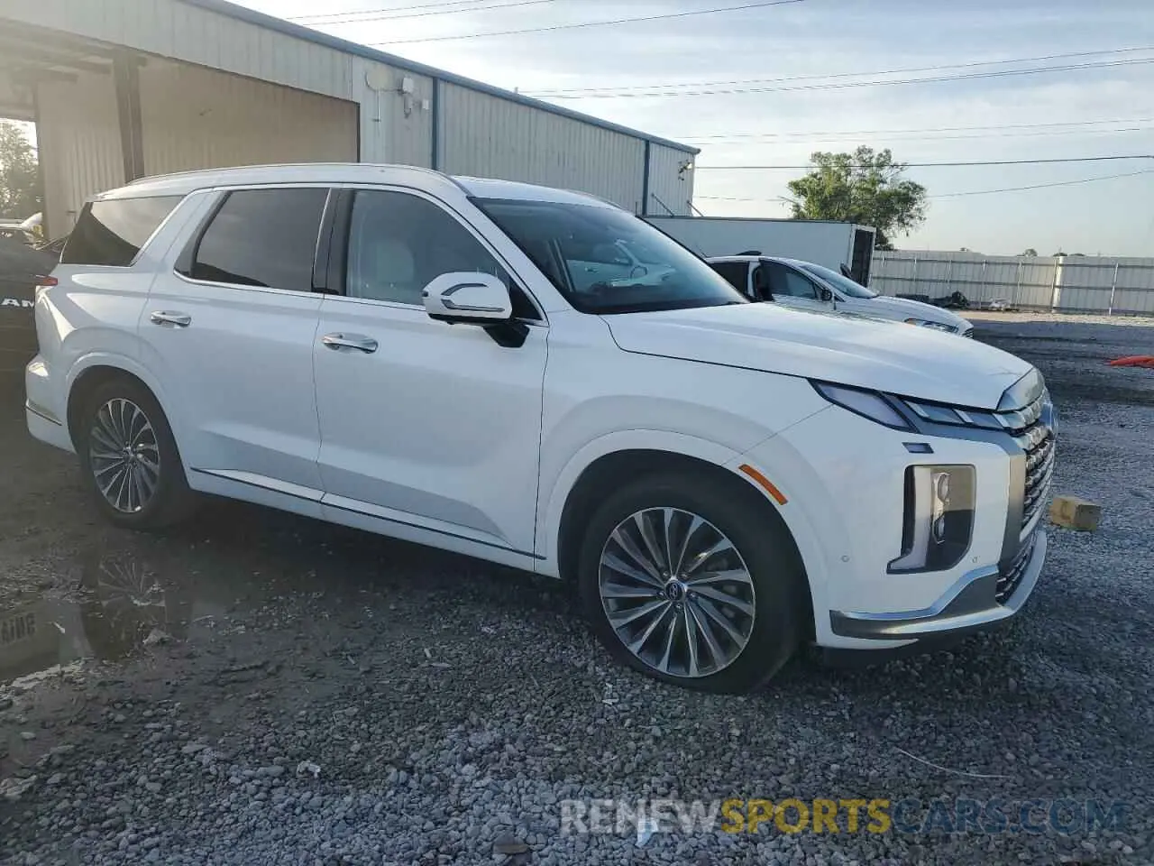 4 Photograph of a damaged car KM8R7DGE6RU715328 HYUNDAI PALISADE 2024