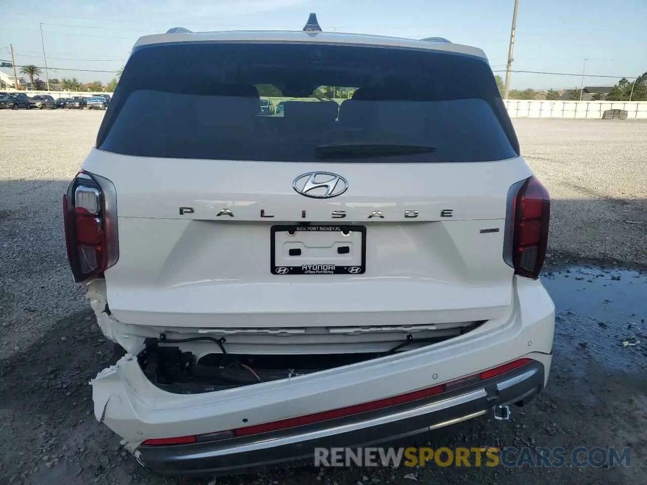 6 Photograph of a damaged car KM8R7DGE6RU715328 HYUNDAI PALISADE 2024