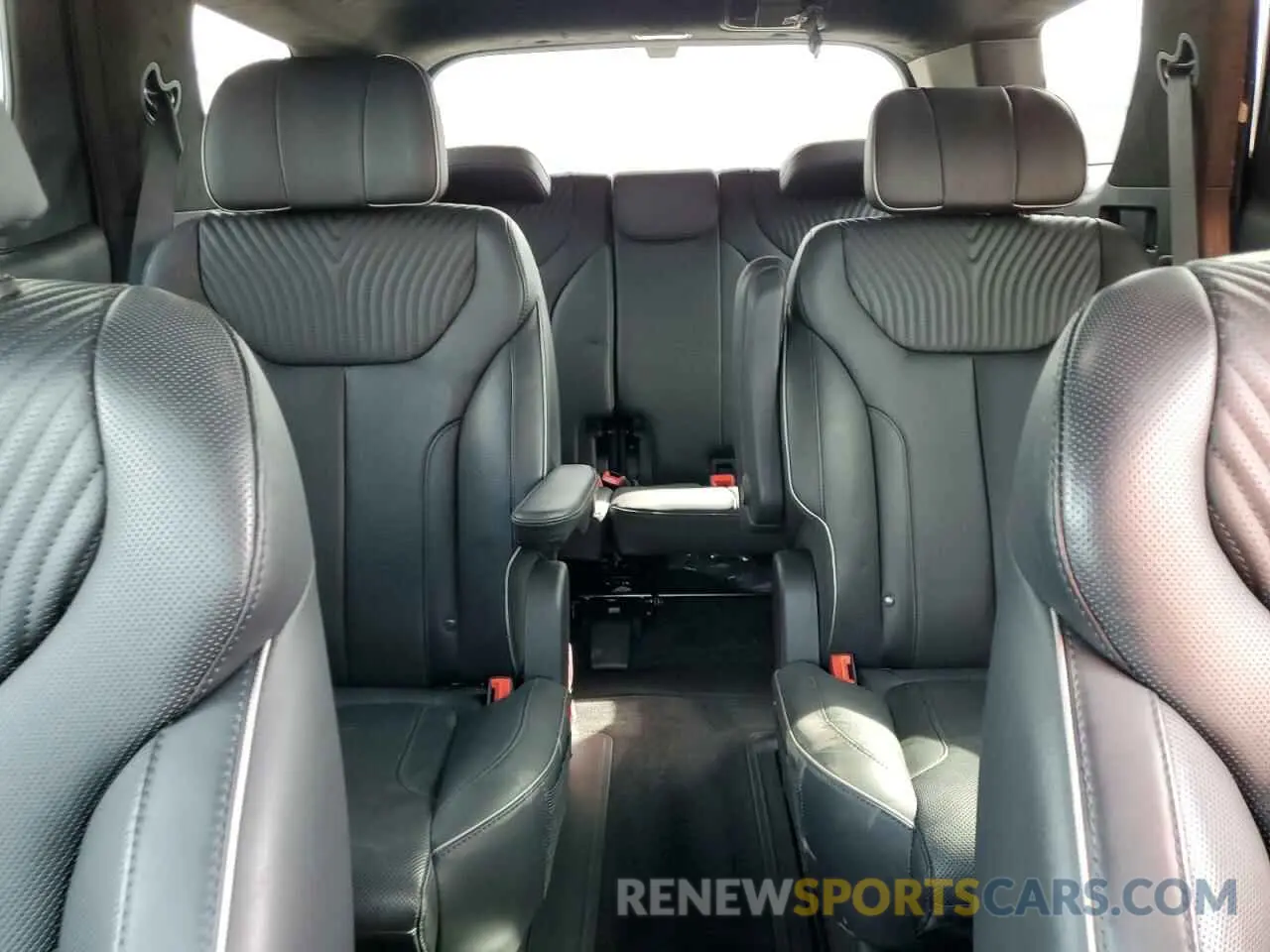 10 Photograph of a damaged car KM8R7DGE7RU661909 HYUNDAI PALISADE 2024