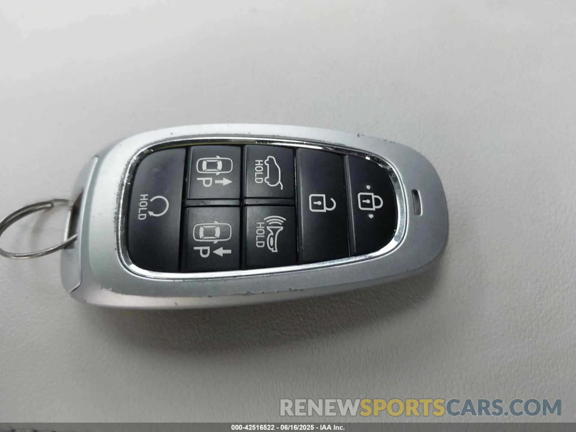 11 Photograph of a damaged car KM8R7DGE7RU664258 HYUNDAI PALISADE 2024