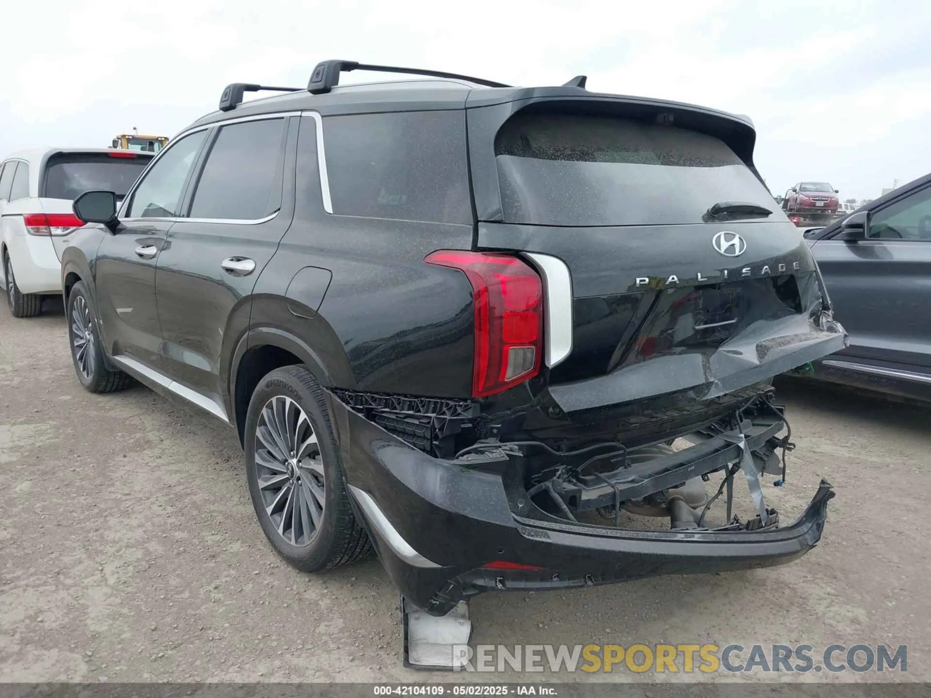 3 Photograph of a damaged car KM8R7DGE7RU687572 HYUNDAI PALISADE 2024