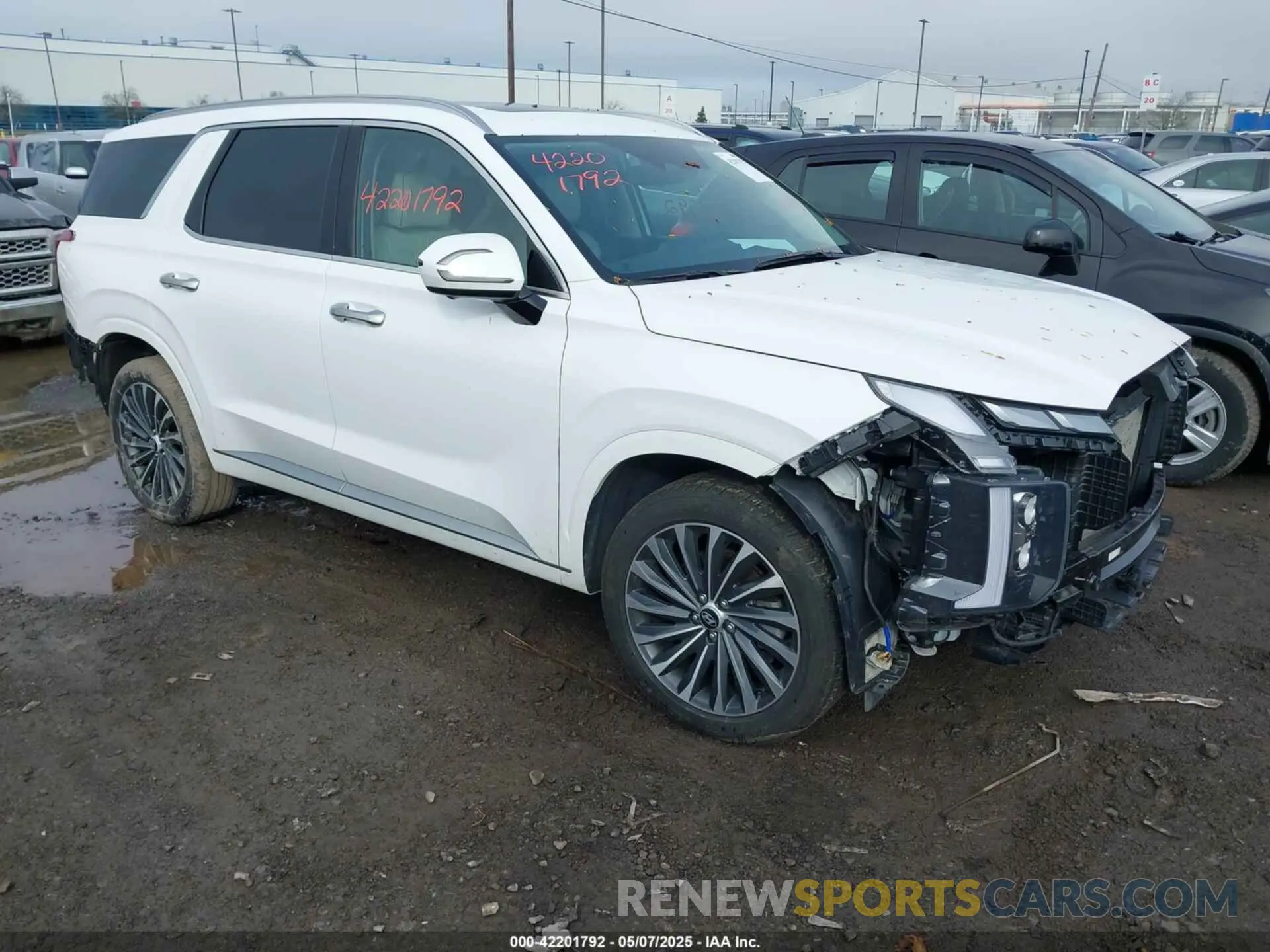 1 Photograph of a damaged car KM8R7DGE7RU711241 HYUNDAI PALISADE 2024