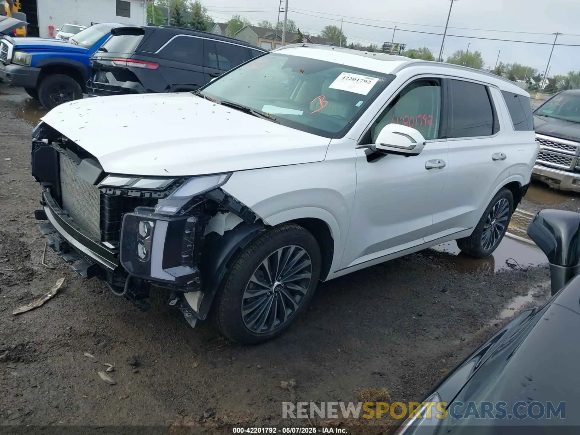 2 Photograph of a damaged car KM8R7DGE7RU711241 HYUNDAI PALISADE 2024