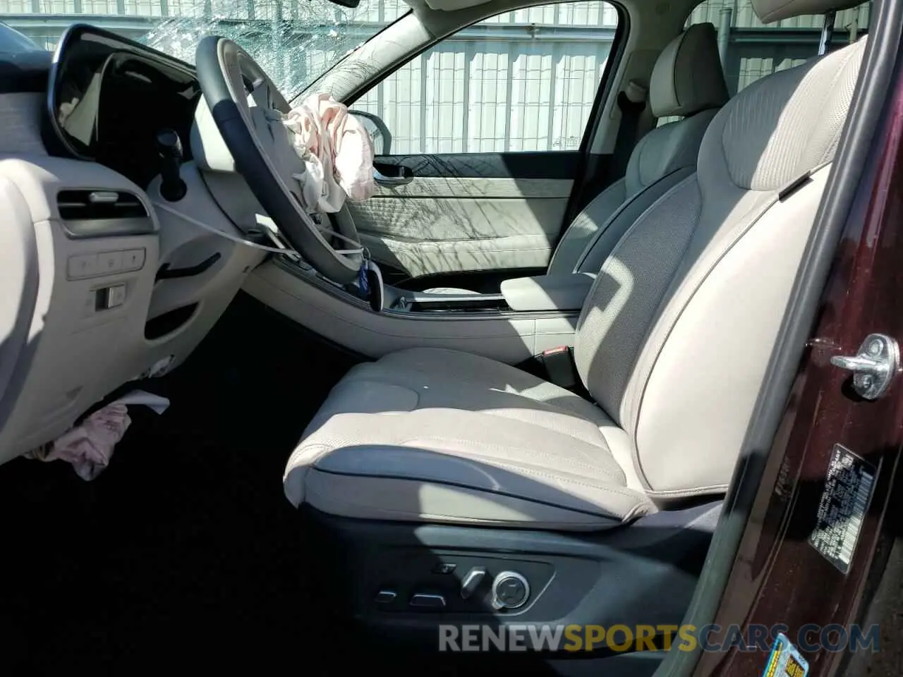 7 Photograph of a damaged car KM8R7DGE7RU731246 HYUNDAI PALISADE 2024