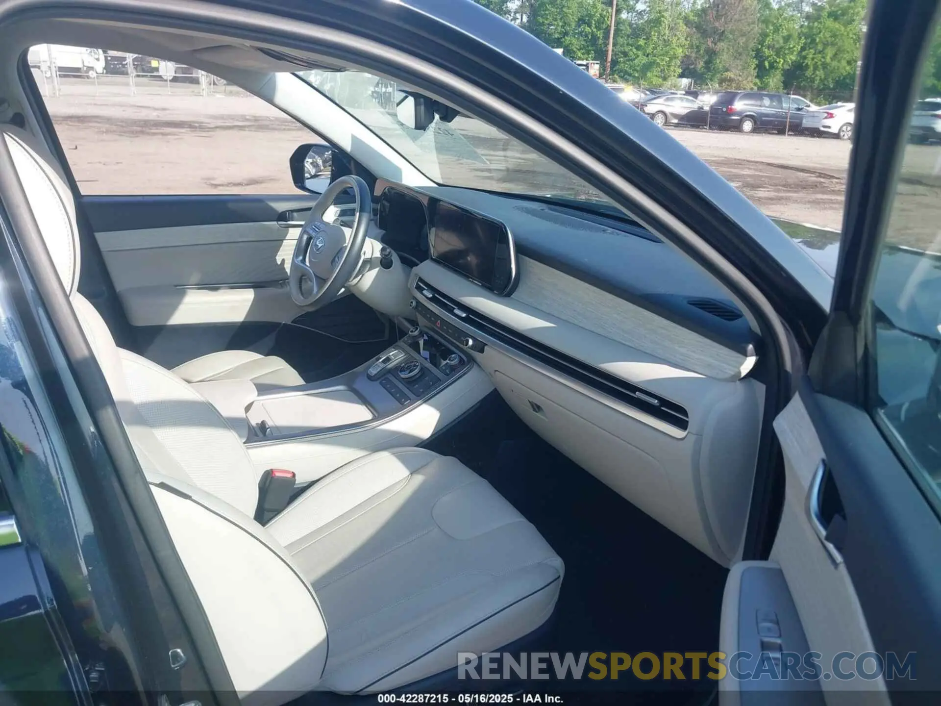 5 Photograph of a damaged car KM8R7DGE8RU690142 HYUNDAI PALISADE 2024