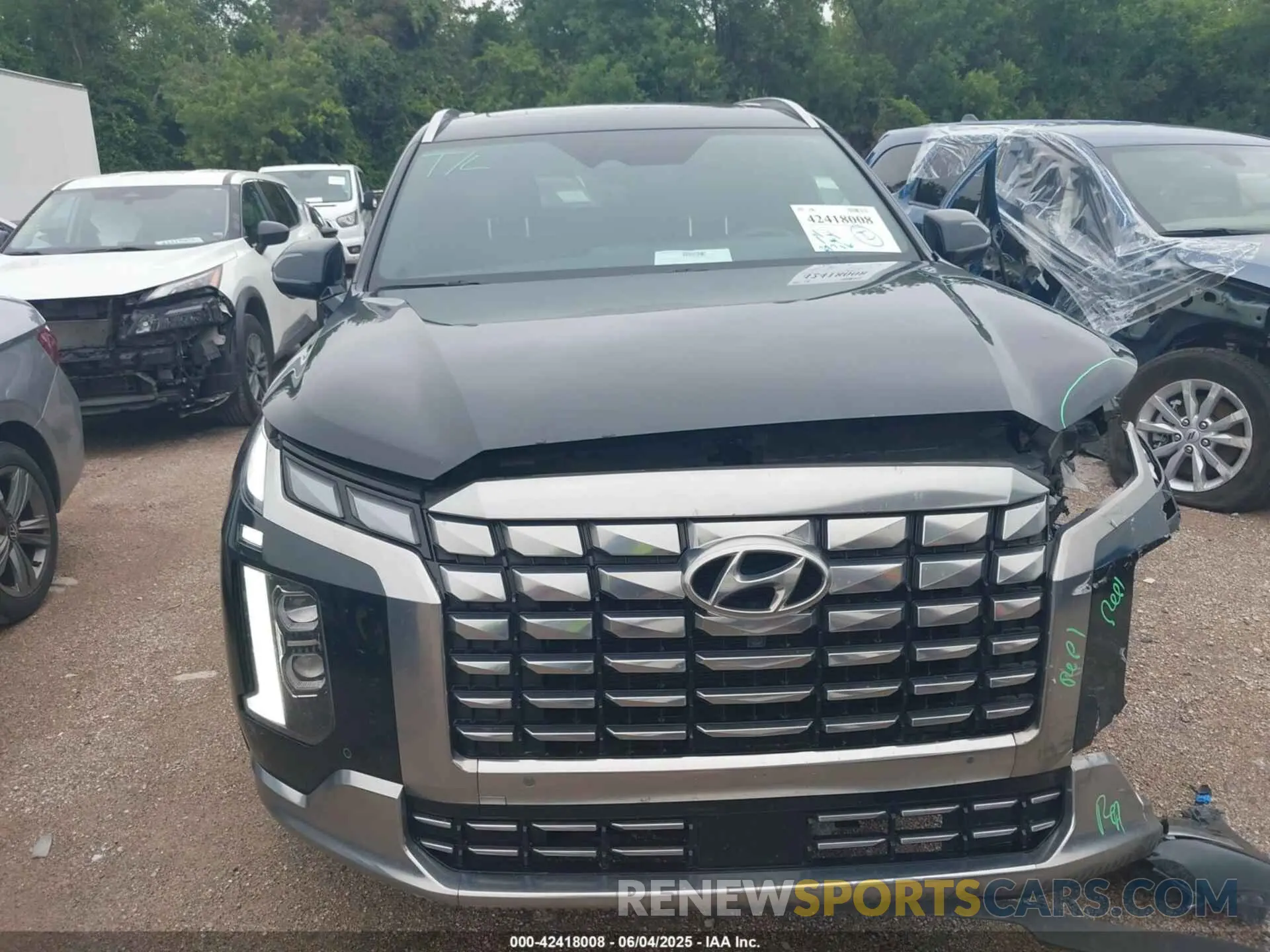 12 Photograph of a damaged car KM8R7DGE9RU682812 HYUNDAI PALISADE 2024