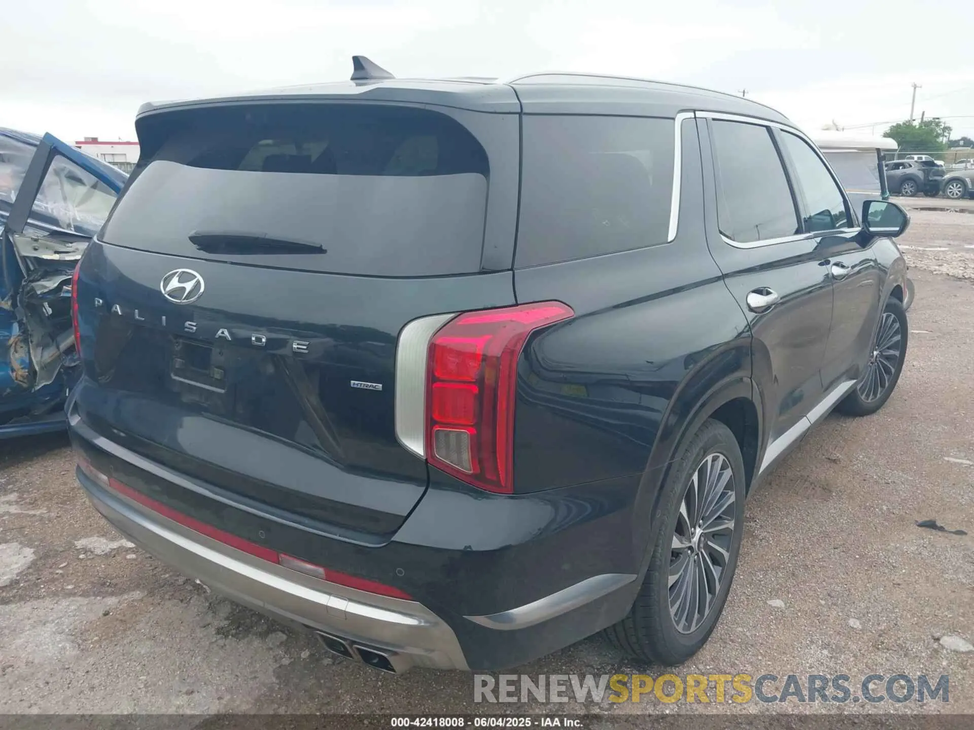 4 Photograph of a damaged car KM8R7DGE9RU682812 HYUNDAI PALISADE 2024