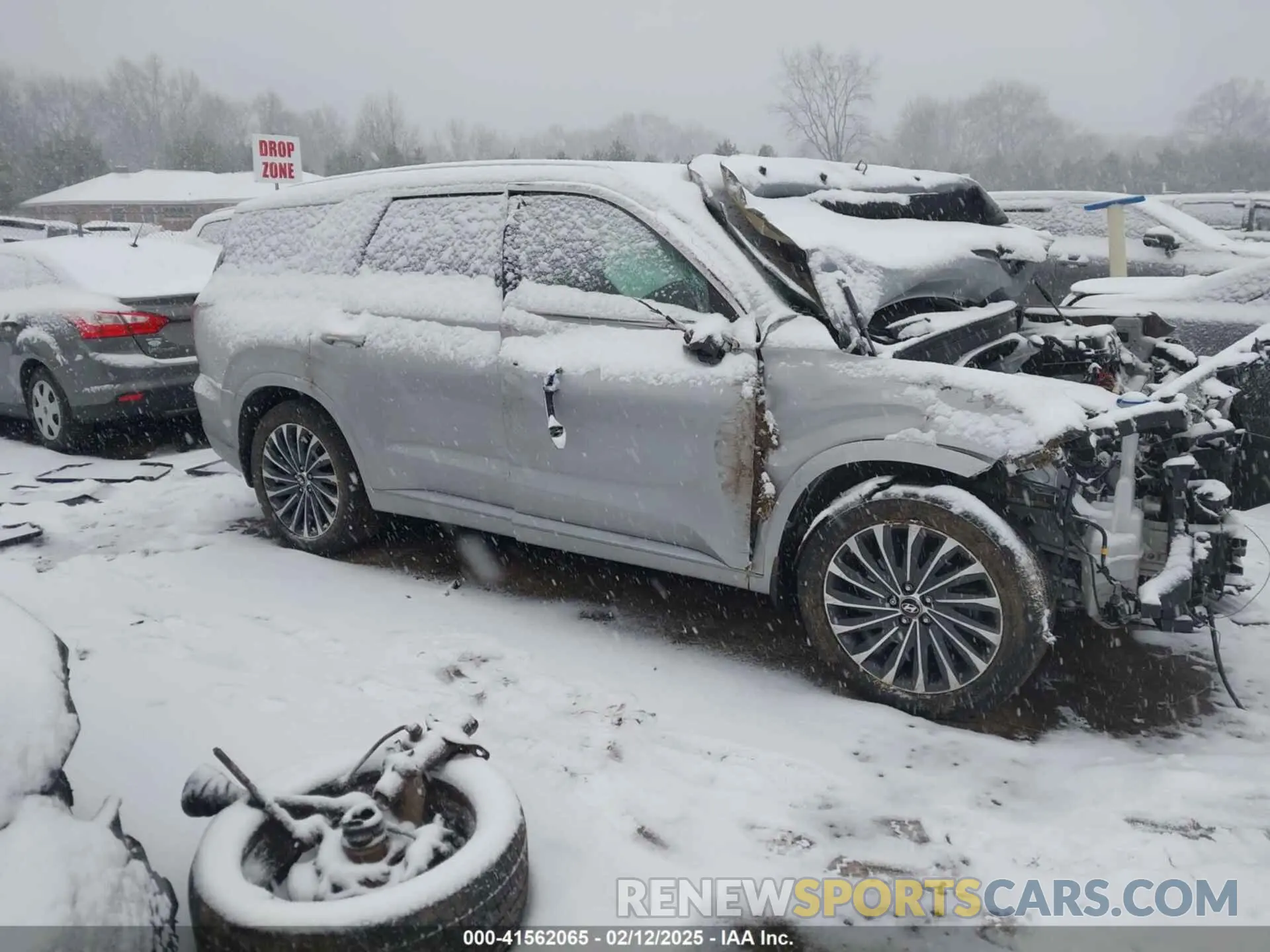 14 Photograph of a damaged car KM8R7DGE9RU683636 HYUNDAI PALISADE 2024