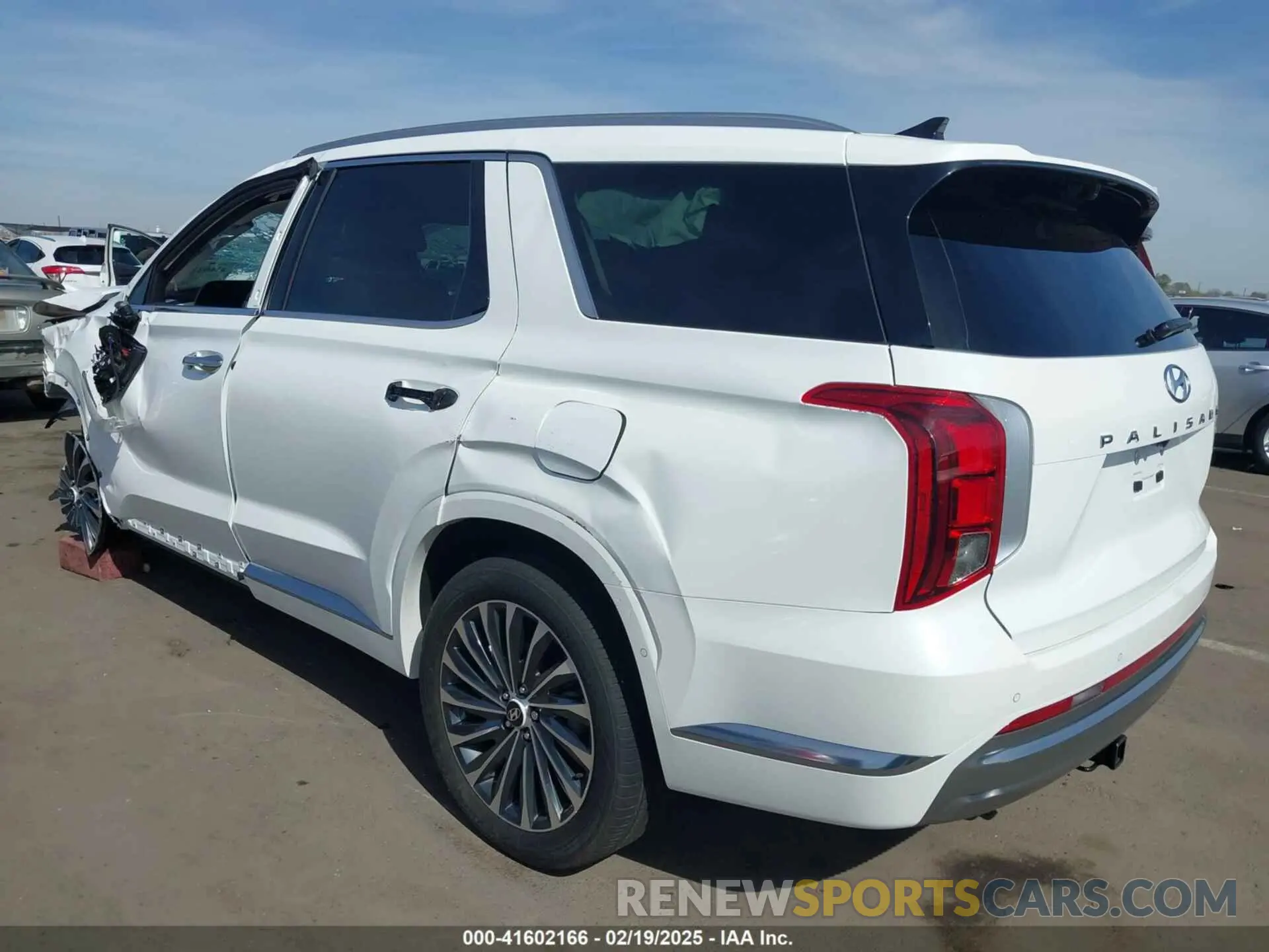 3 Photograph of a damaged car KM8R7DGE9RU702184 HYUNDAI PALISADE 2024