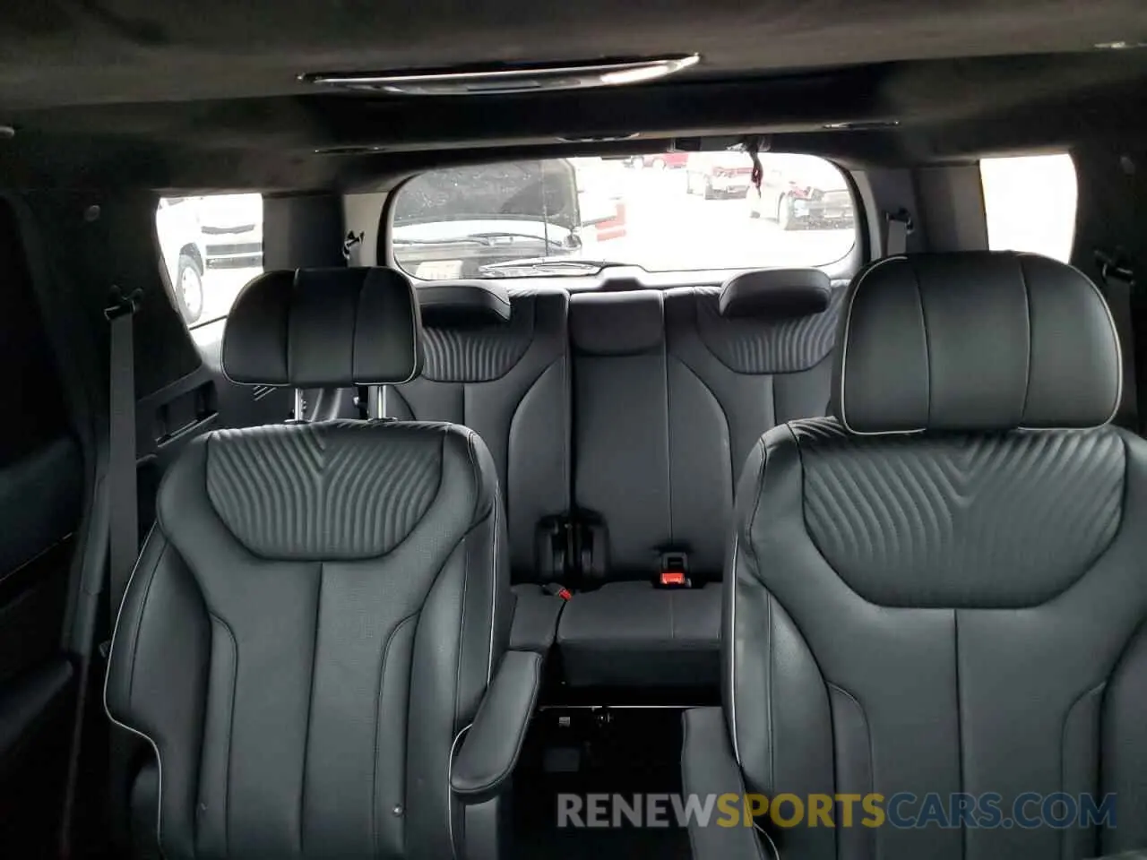 10 Photograph of a damaged car KM8R7DGE9RU709393 HYUNDAI PALISADE 2024