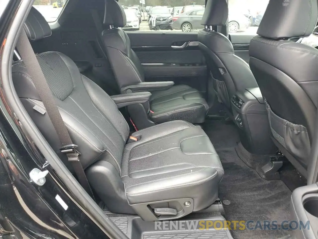 11 Photograph of a damaged car KM8R7DGE9RU709393 HYUNDAI PALISADE 2024