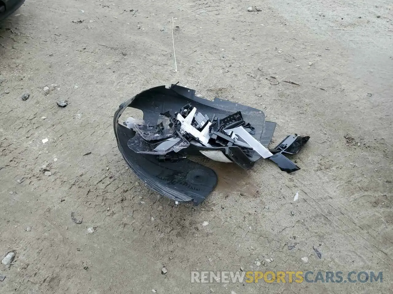 13 Photograph of a damaged car KM8R7DGE9RU709393 HYUNDAI PALISADE 2024