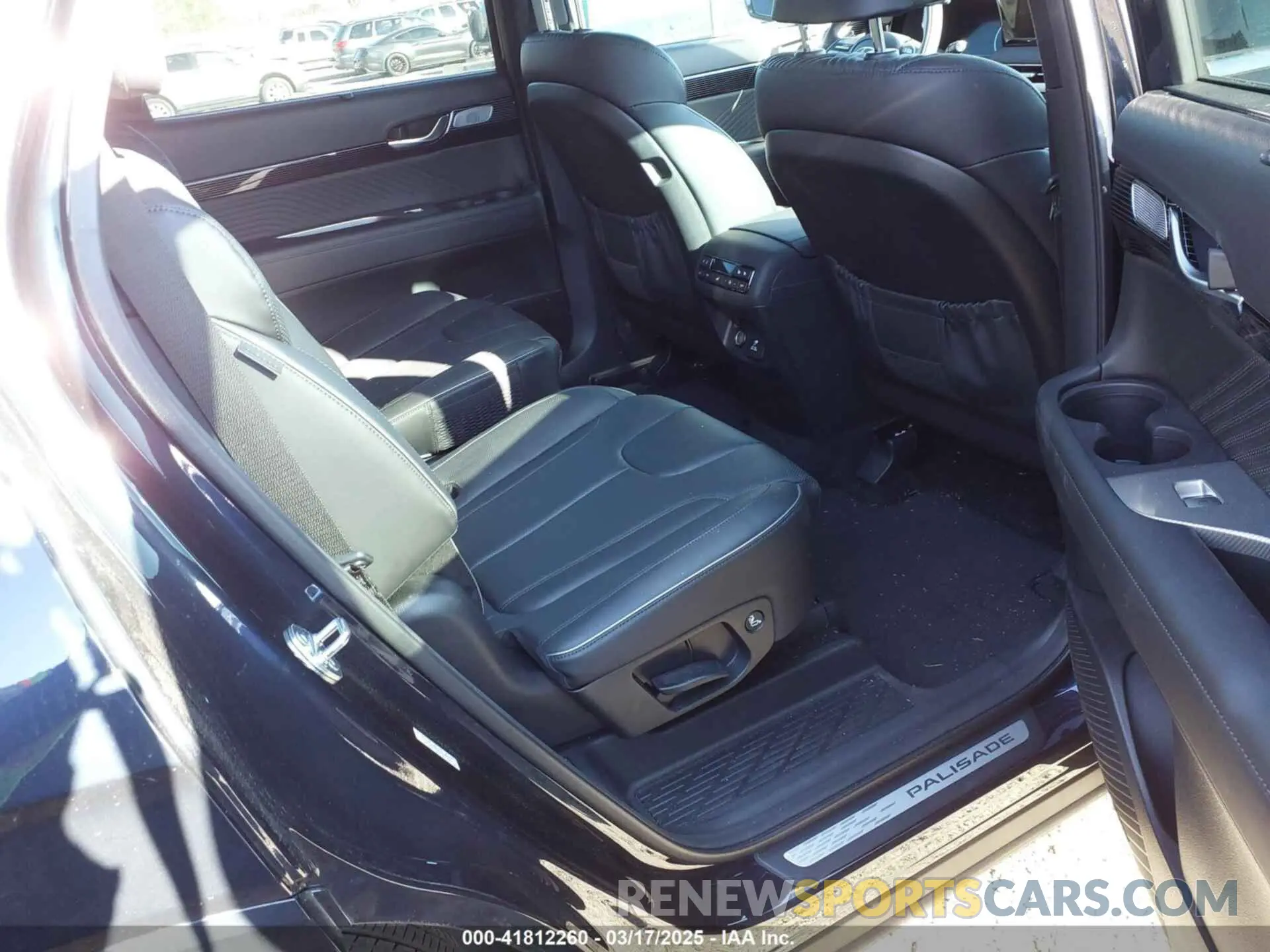 8 Photograph of a damaged car KM8R7DGE9RU729191 HYUNDAI PALISADE 2024
