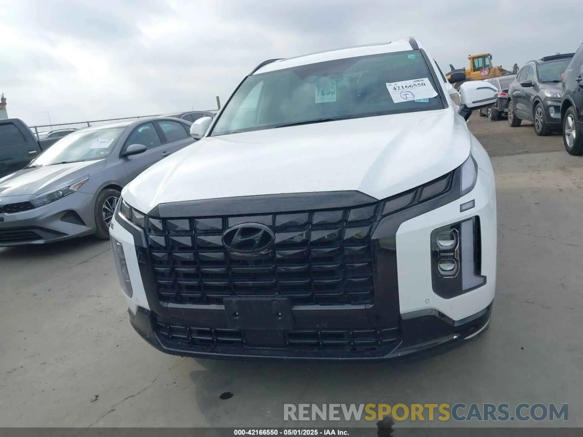 13 Photograph of a damaged car KM8R7DGEXRU712111 HYUNDAI PALISADE 2024