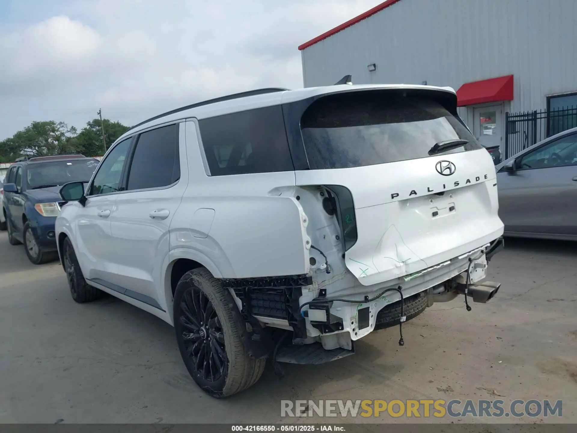 15 Photograph of a damaged car KM8R7DGEXRU712111 HYUNDAI PALISADE 2024