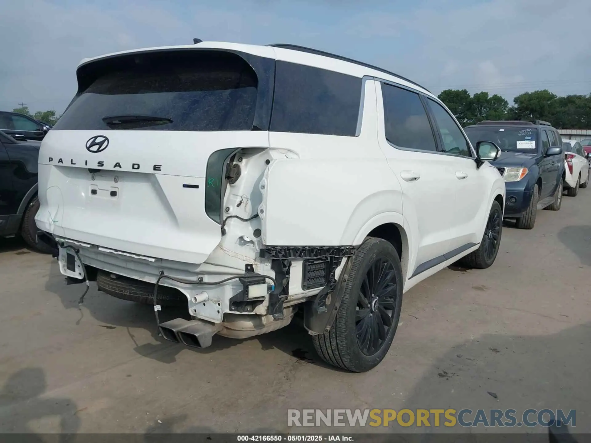 4 Photograph of a damaged car KM8R7DGEXRU712111 HYUNDAI PALISADE 2024