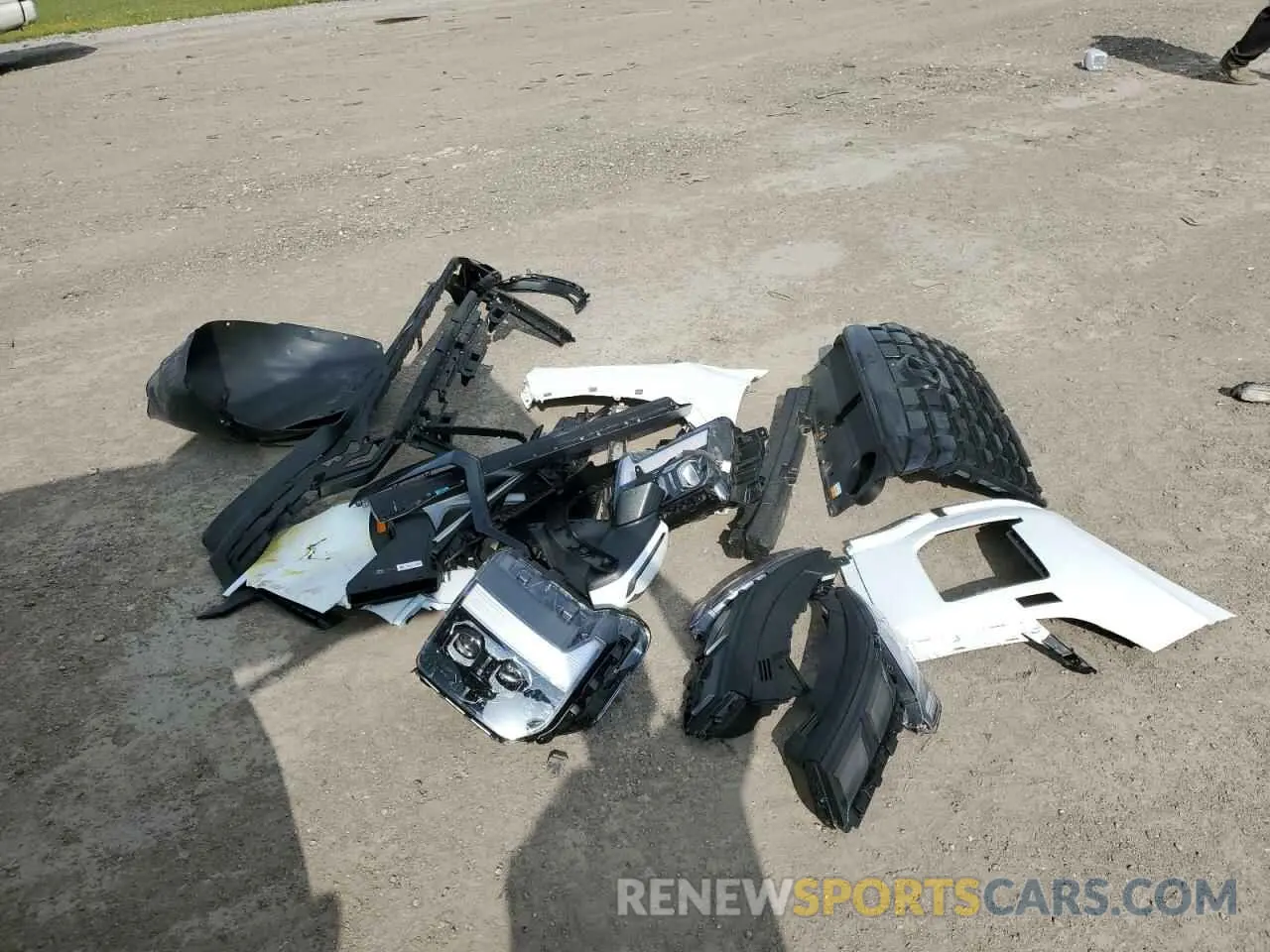 13 Photograph of a damaged car KM8R24GE0SU892851 HYUNDAI PALISADE 2025