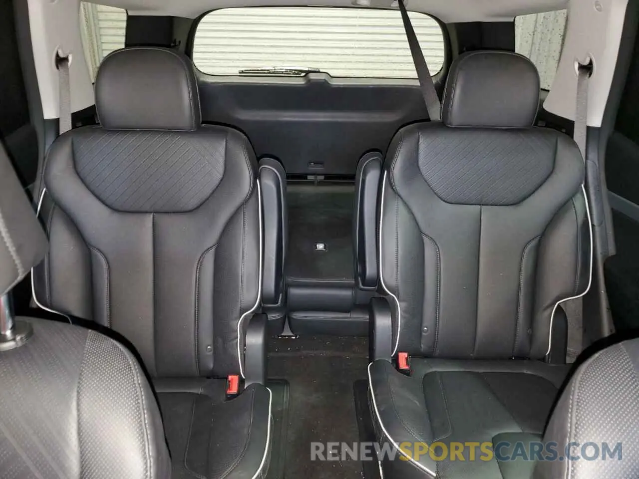 10 Photograph of a damaged car KM8R24GE1SU862497 HYUNDAI PALISADE 2025