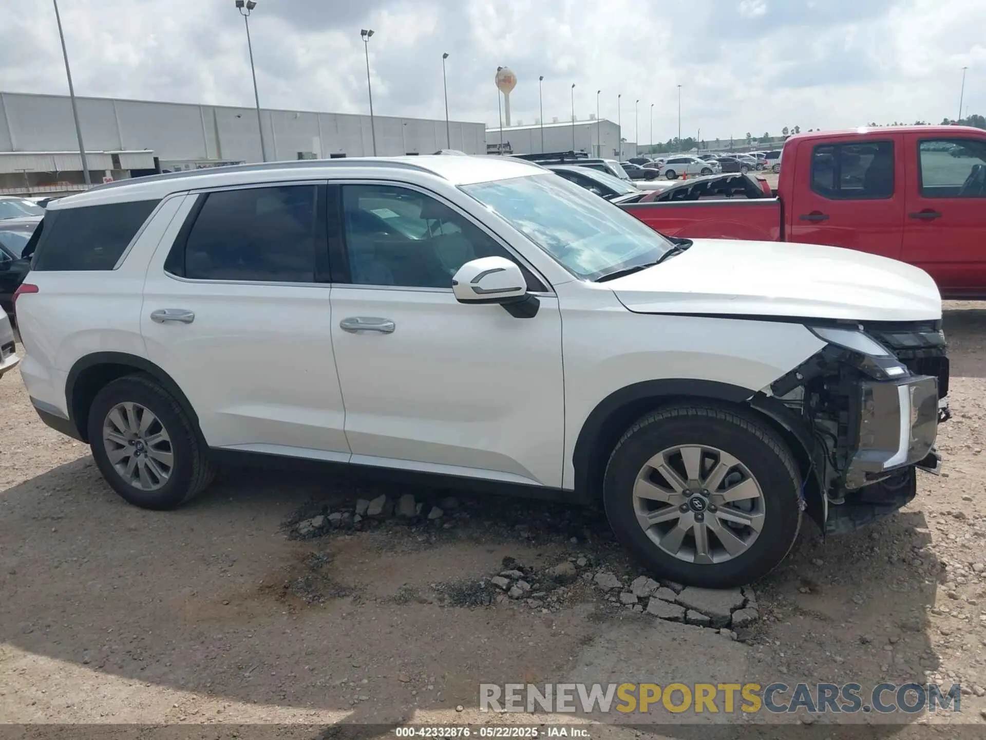 13 Photograph of a damaged car KM8R24GE4SU831034 HYUNDAI PALISADE 2025